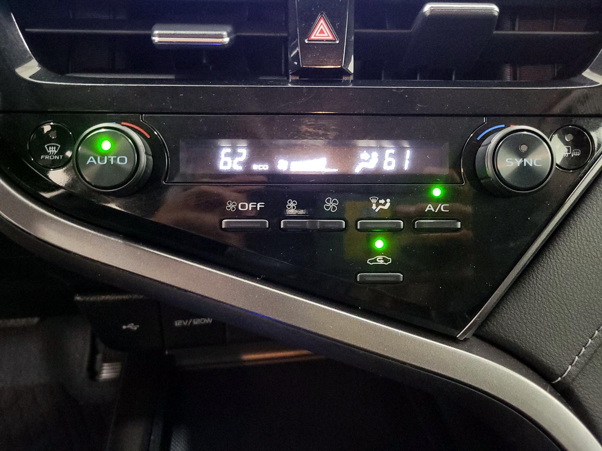 Thumbnail: 2024 Toyota Camry - 16