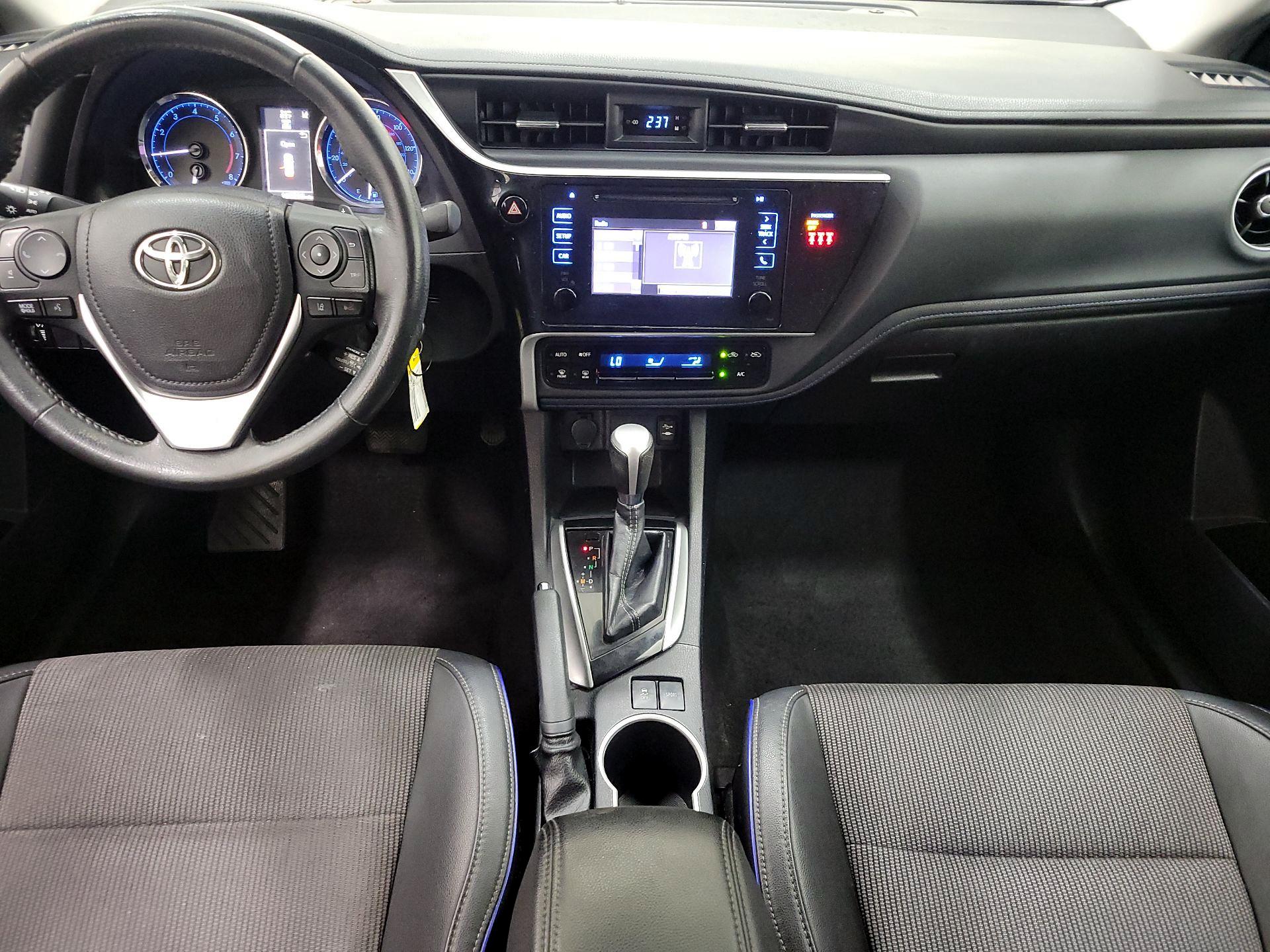 Thumbnail: 2018 Toyota Corolla - 9