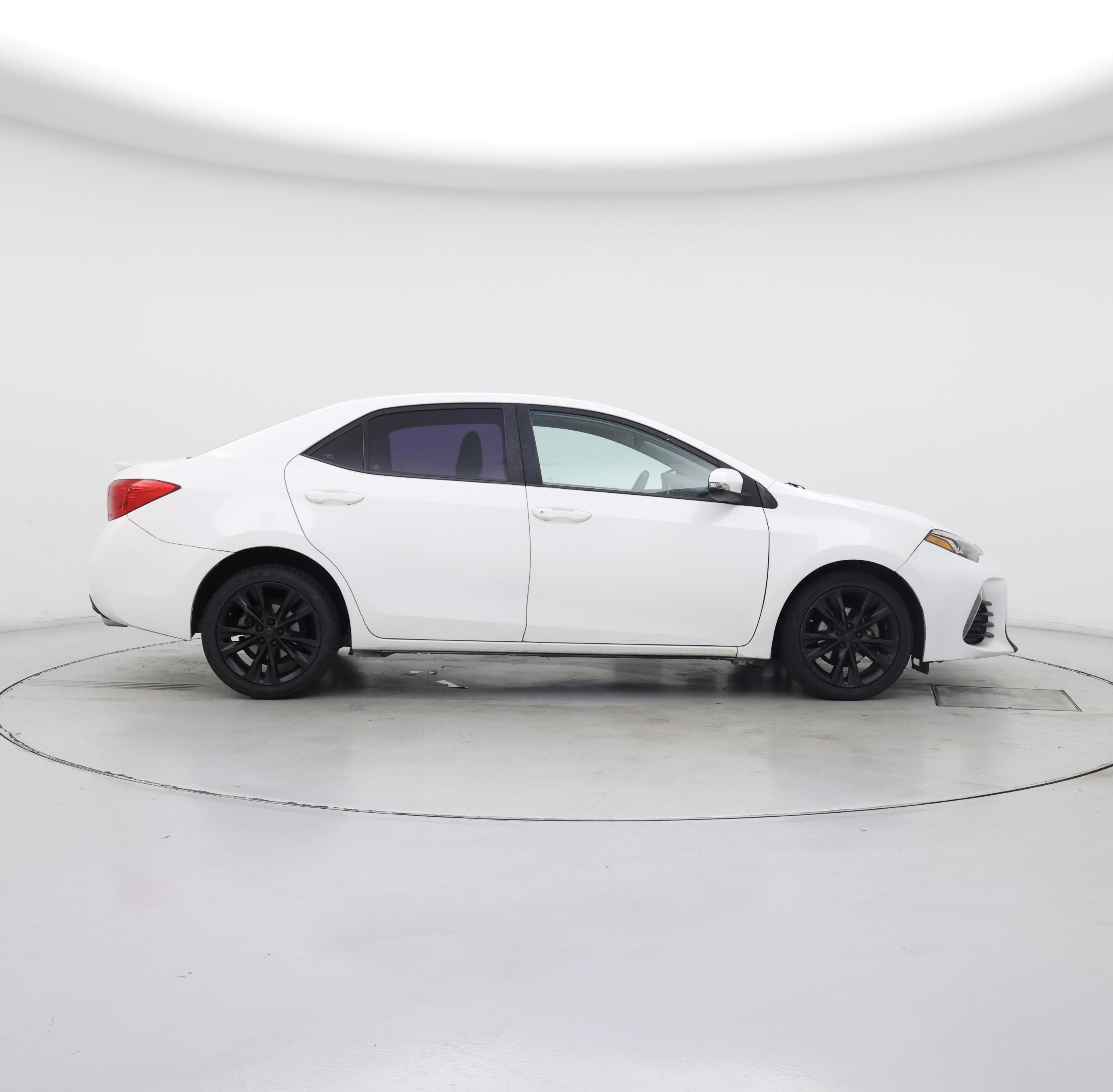 Thumbnail: 2018 Toyota Corolla - 7