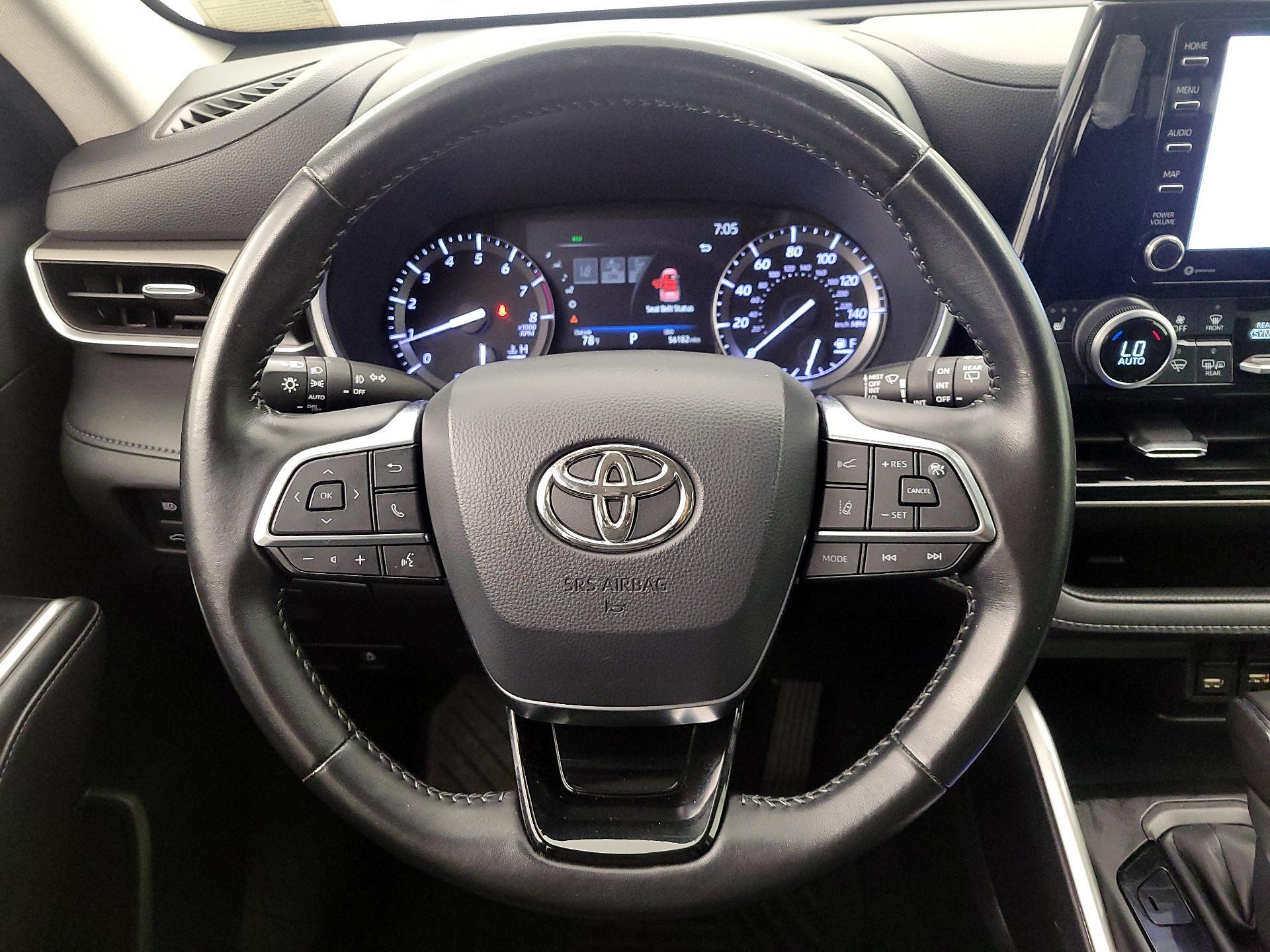 Thumbnail: 2020 Toyota Highlander - 10