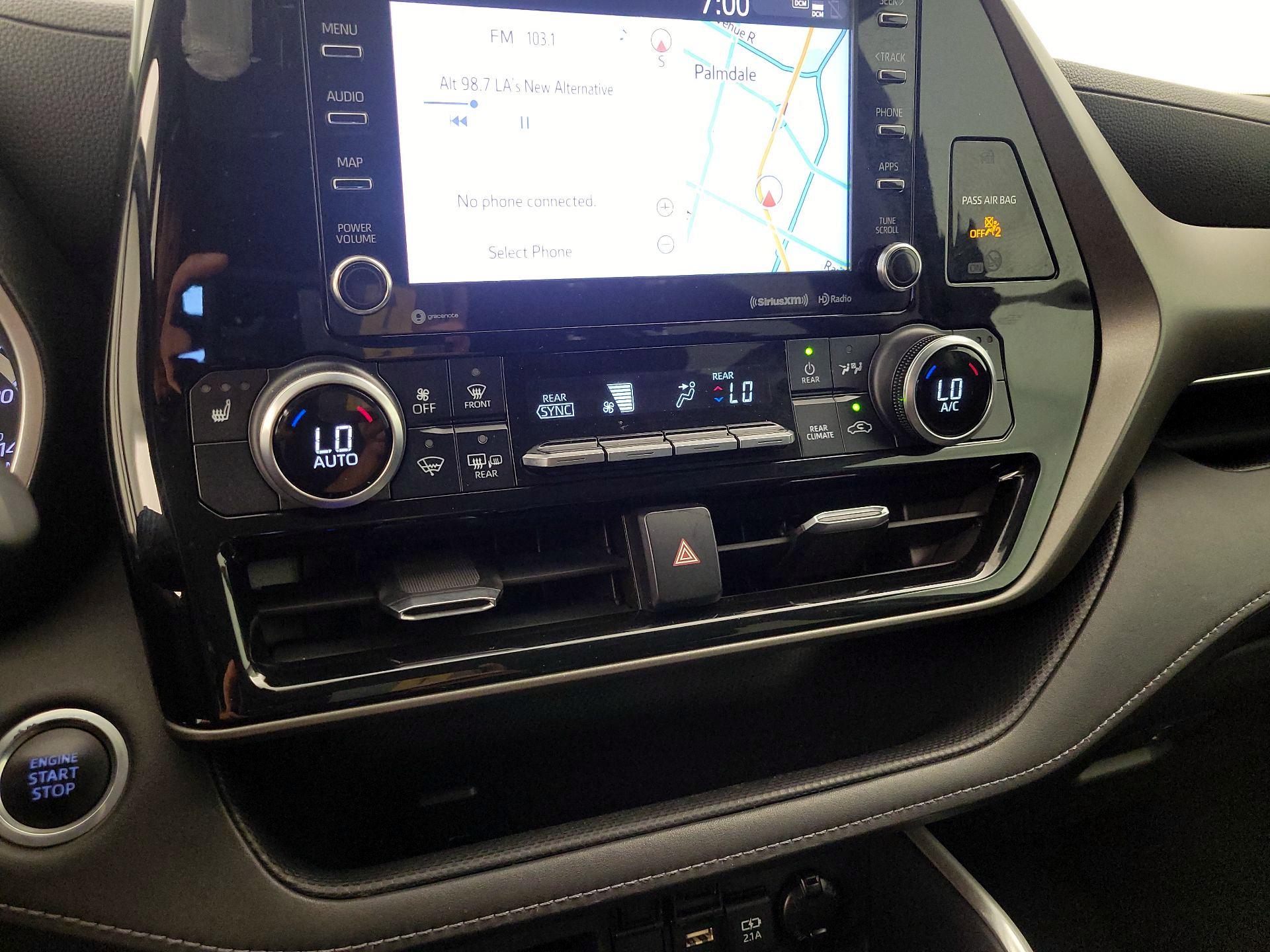 Thumbnail: 2020 Toyota Highlander - 17