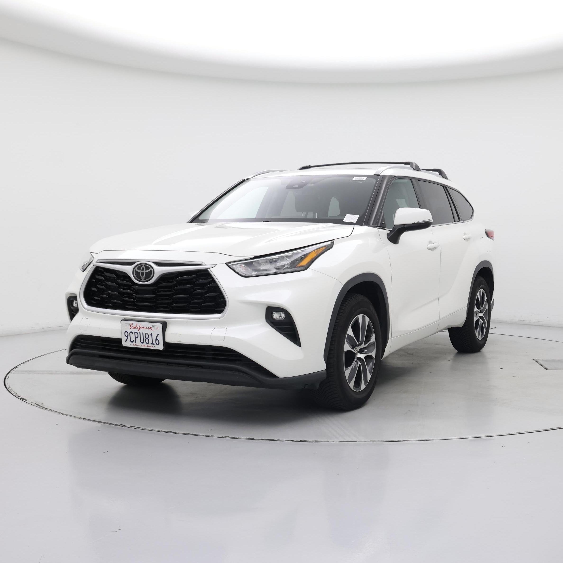 Thumbnail: 2020 Toyota Highlander - 4