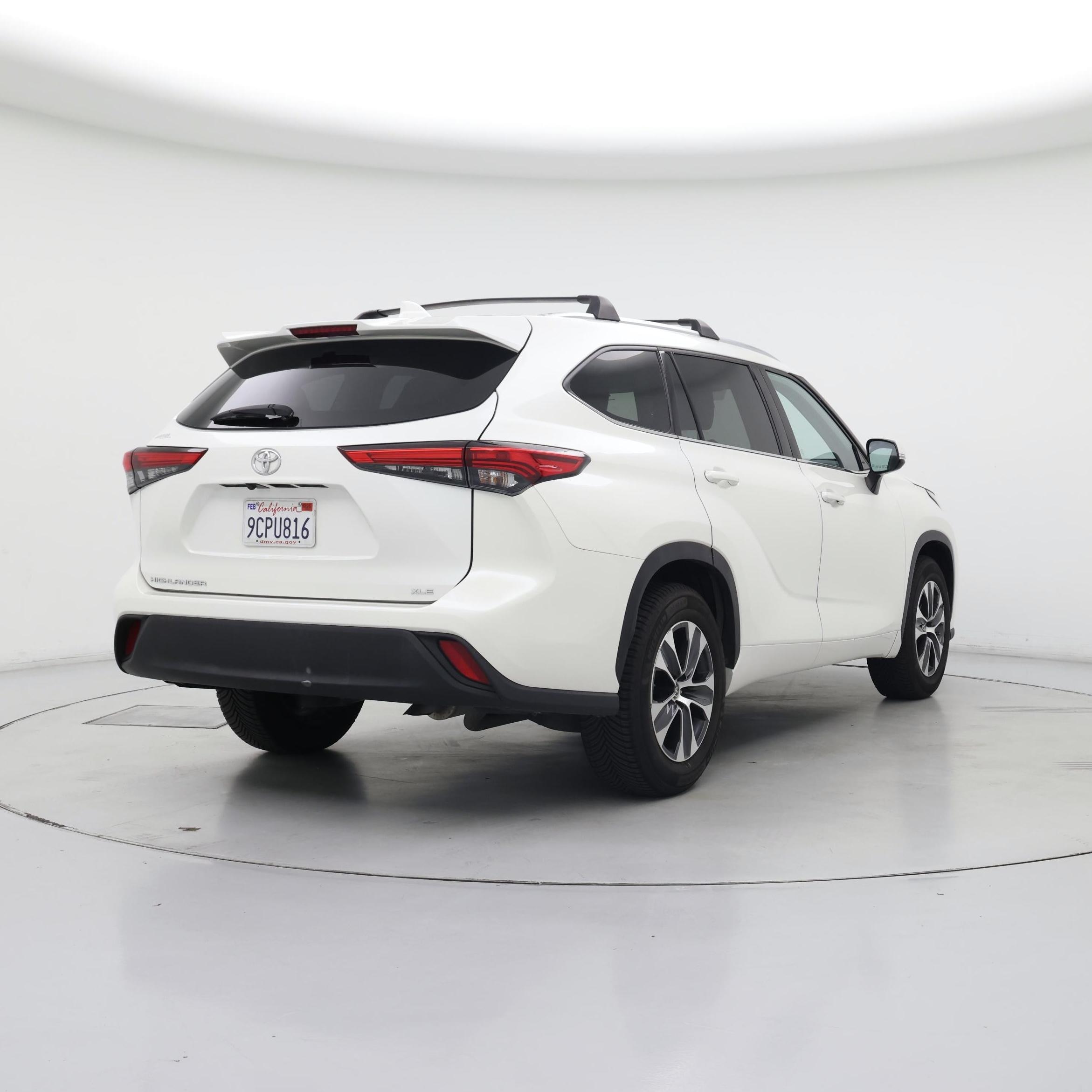 Thumbnail: 2020 Toyota Highlander - 8