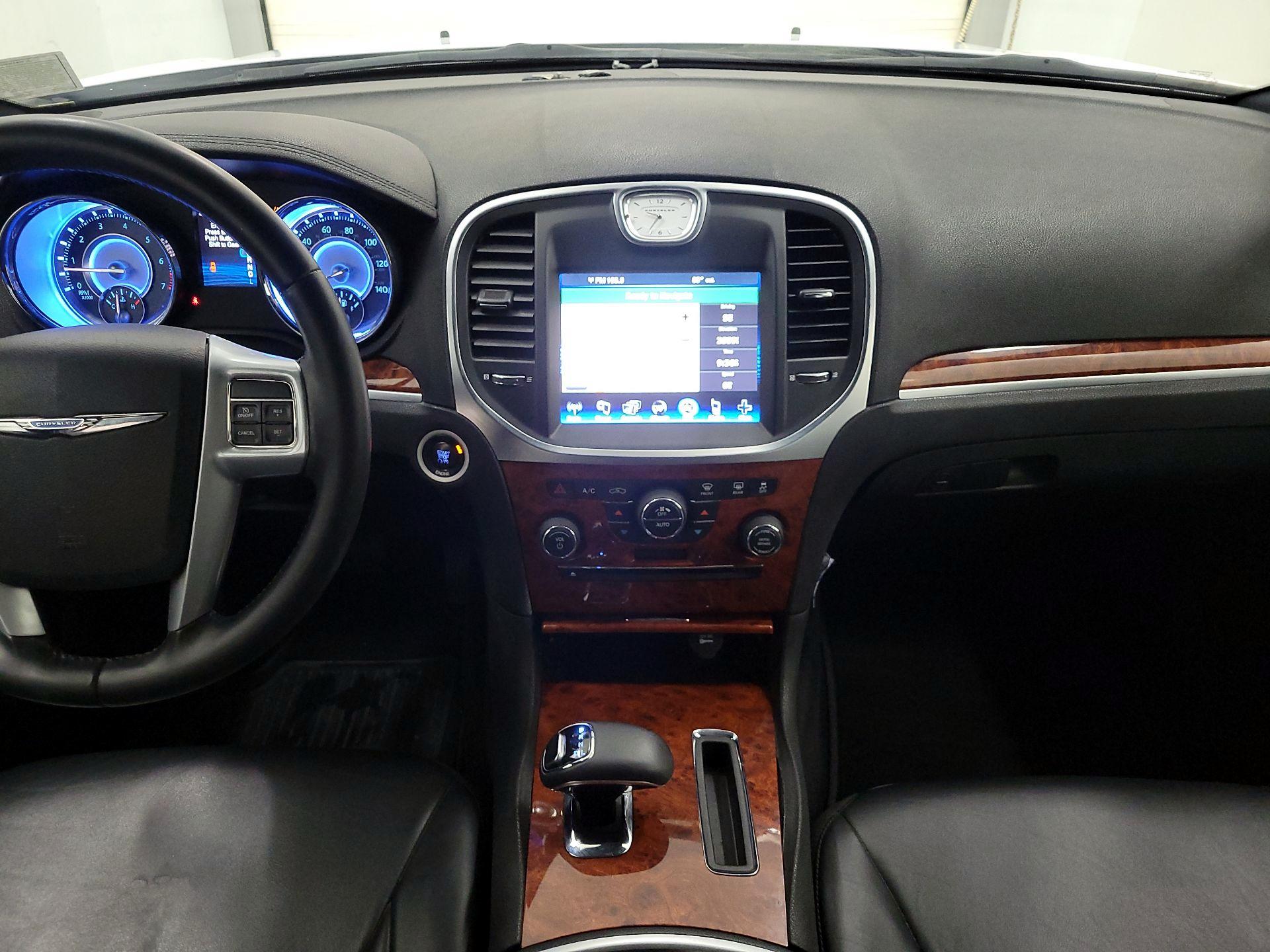 Thumbnail: 2014 Chrysler 300 - 9