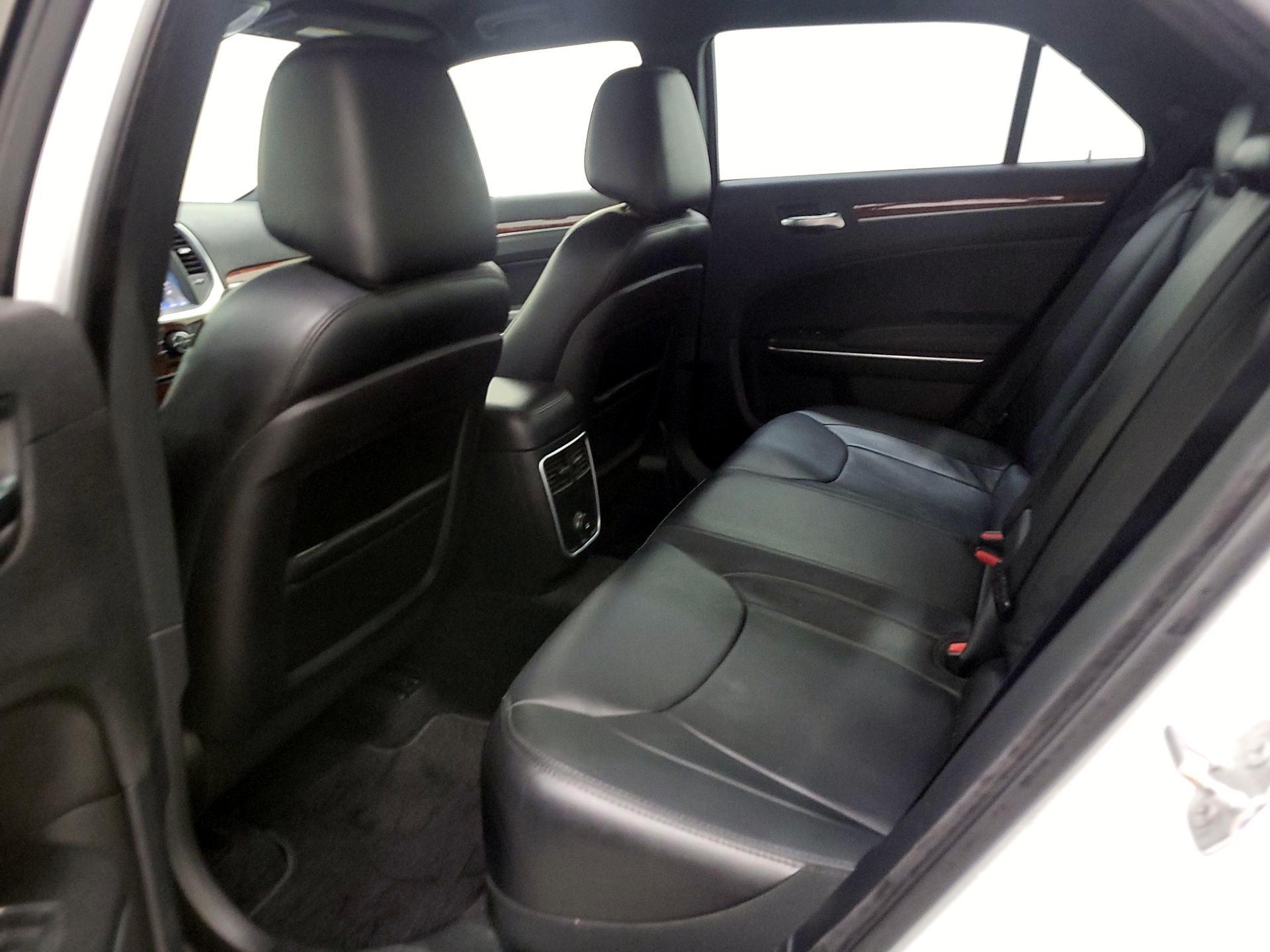 Thumbnail: 2014 Chrysler 300 - 20