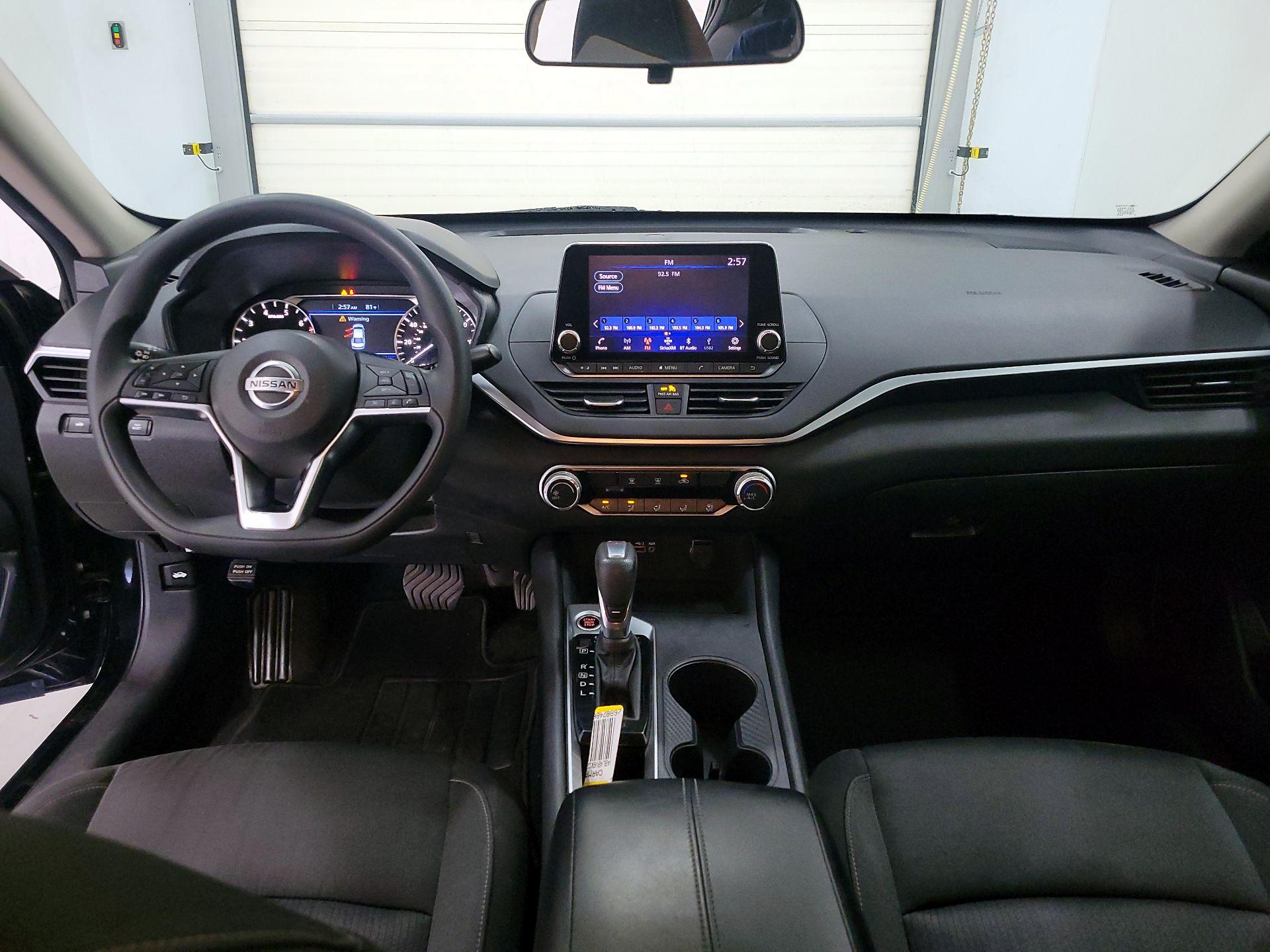 Thumbnail: 2019 Nissan Altima - 9