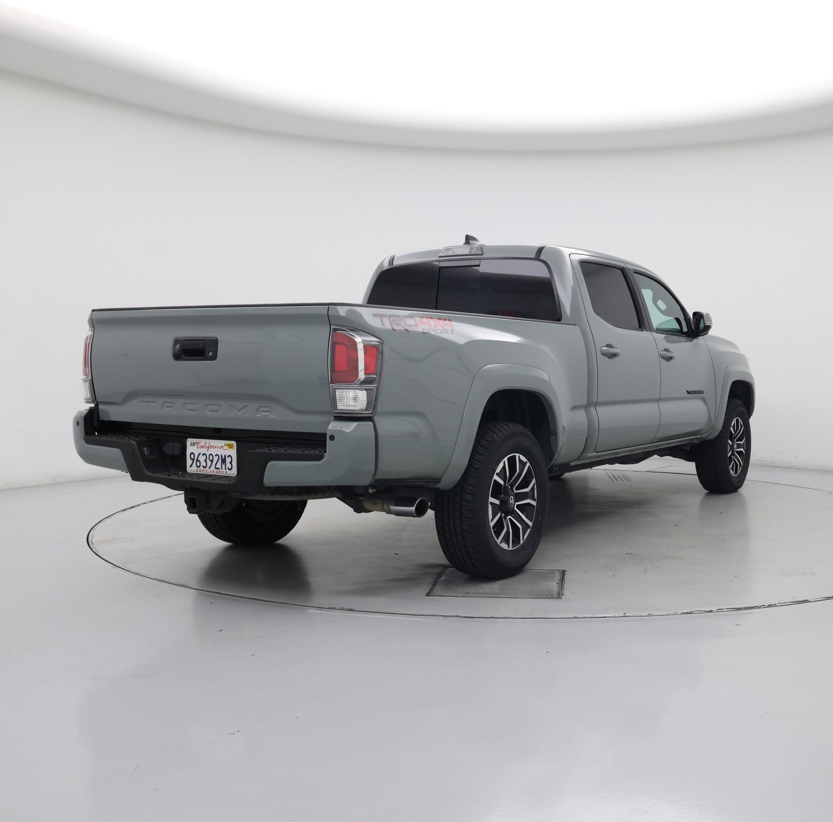 Thumbnail: 2022 Toyota Tacoma - 8