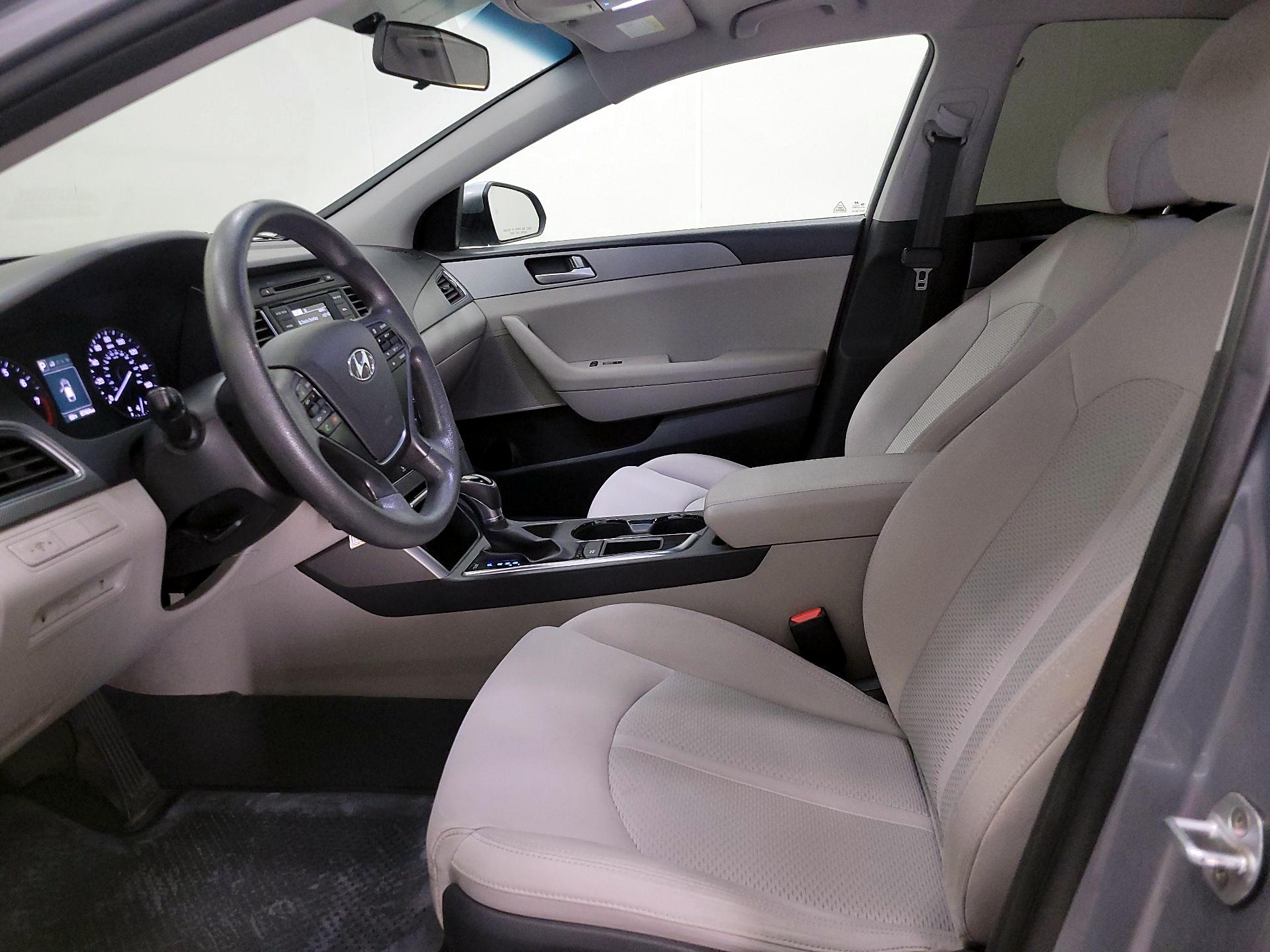 Thumbnail: 2017 Hyundai Sonata - 11