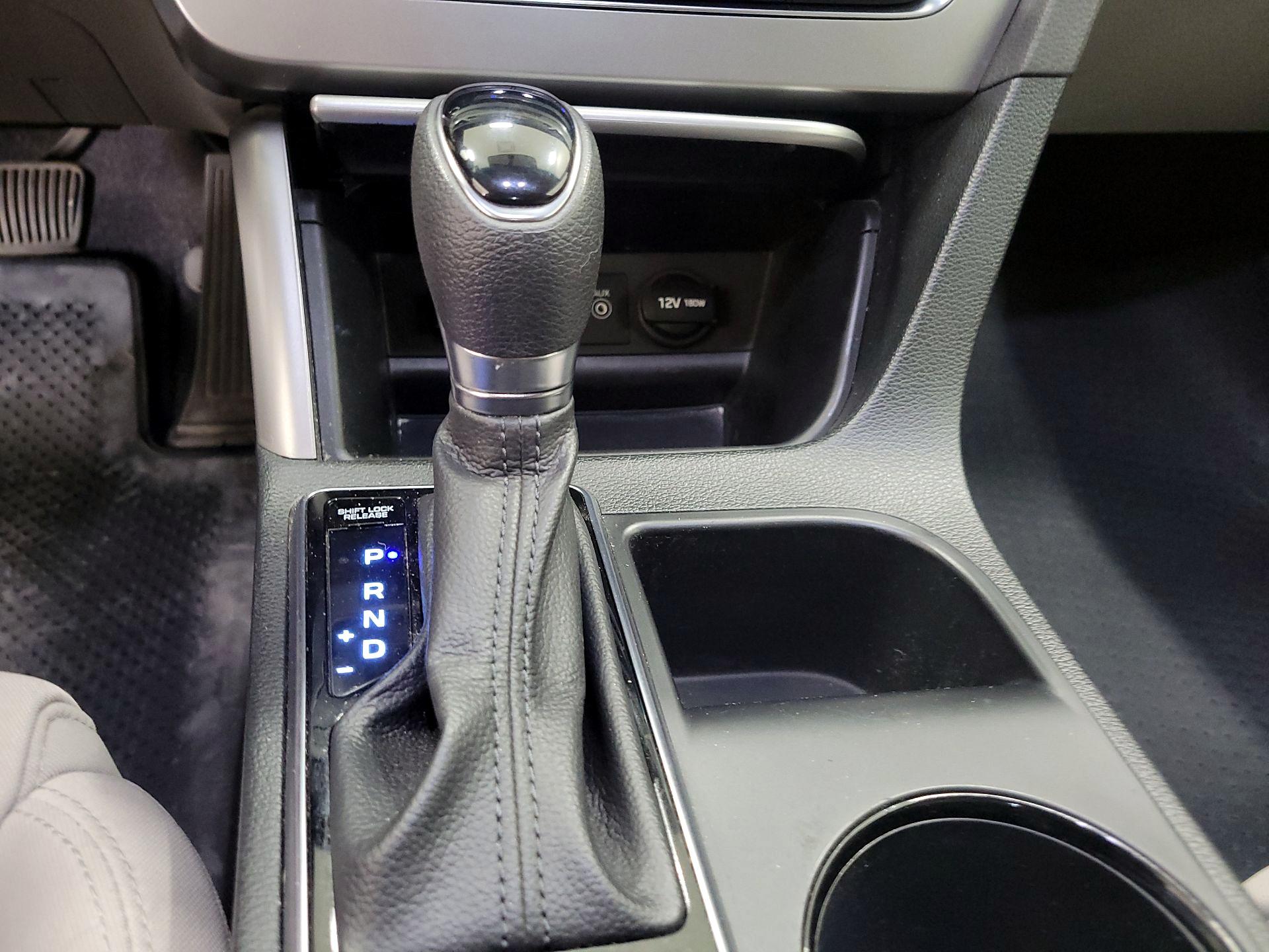 Thumbnail: 2017 Hyundai Sonata - 16