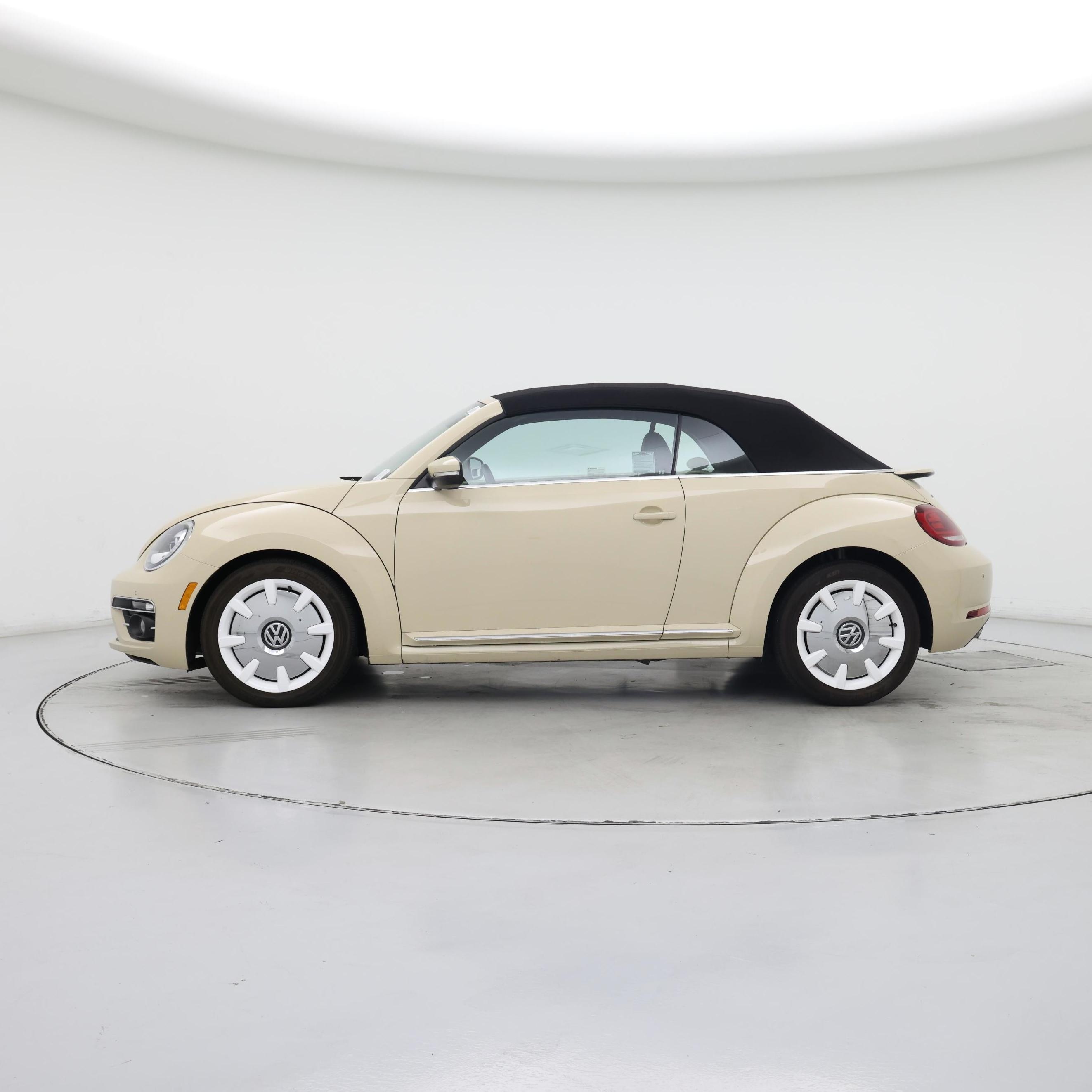 Thumbnail: 2019 Volkswagen Beetle - 3