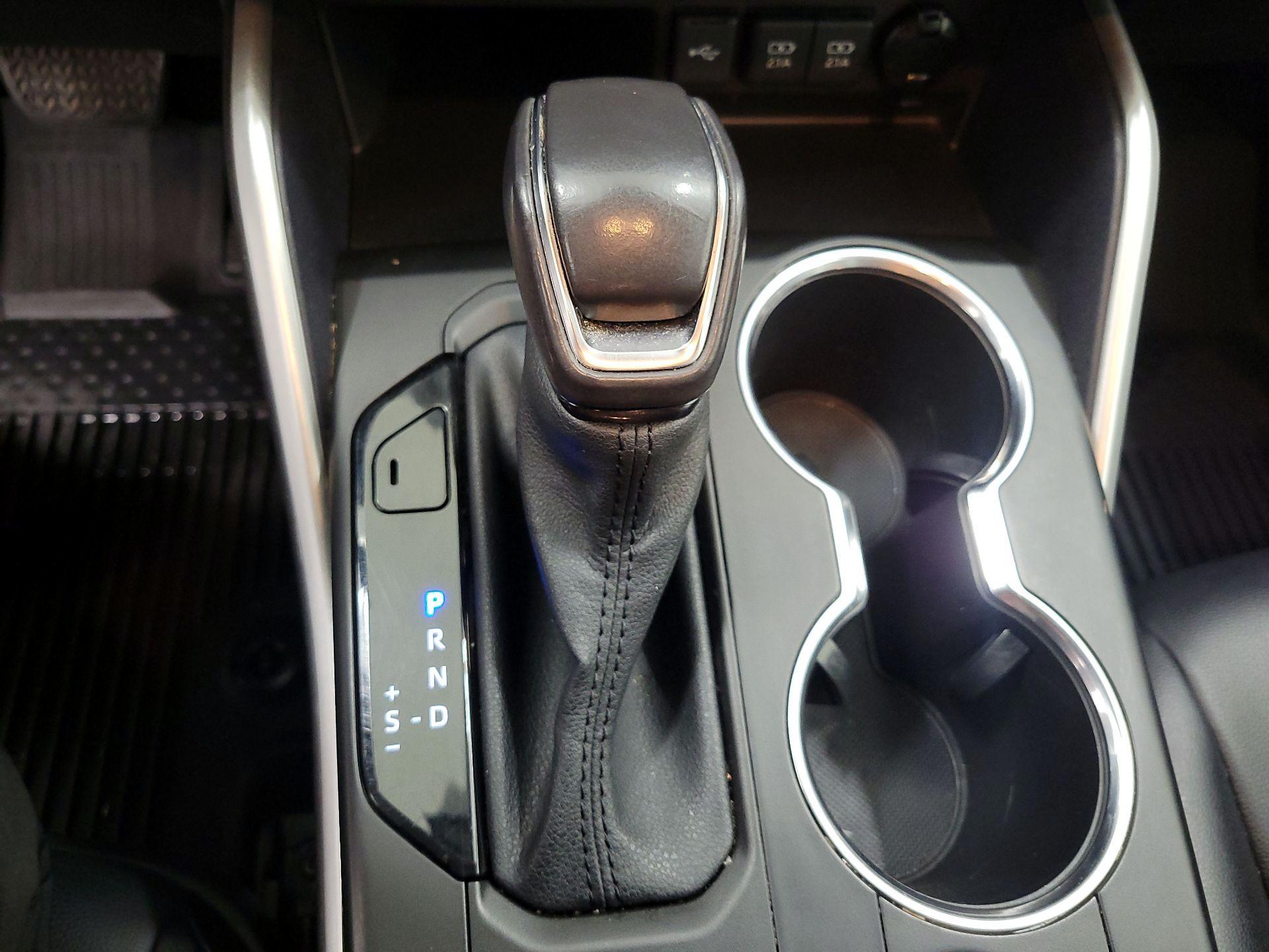 Thumbnail: 2021 Toyota Highlander - 18