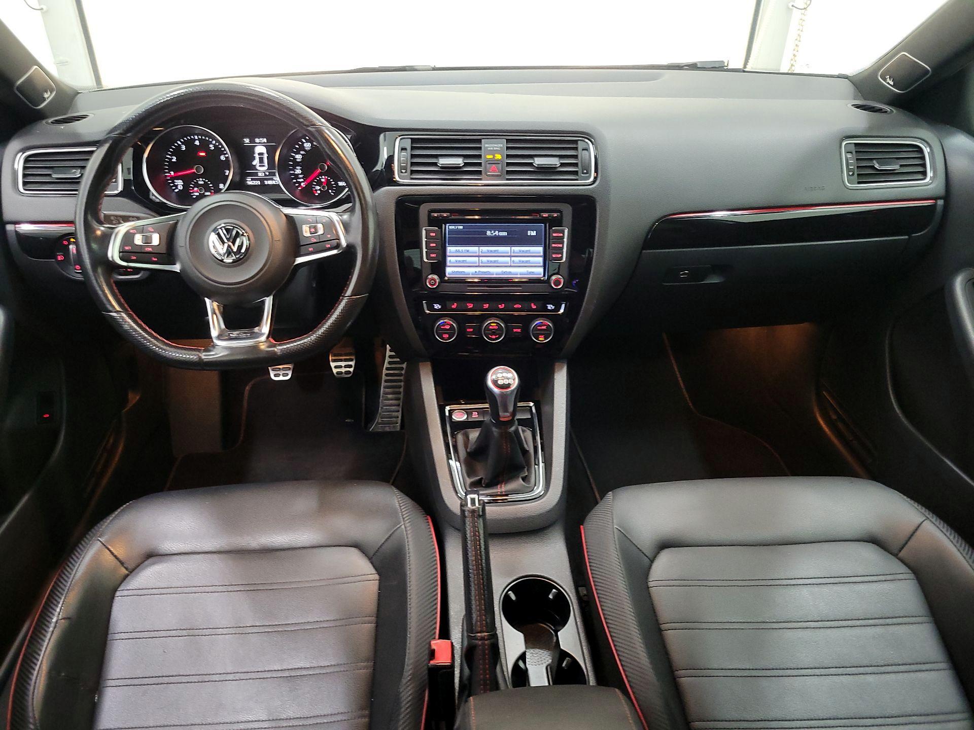 Thumbnail: 2015 Volkswagen Jetta - 9