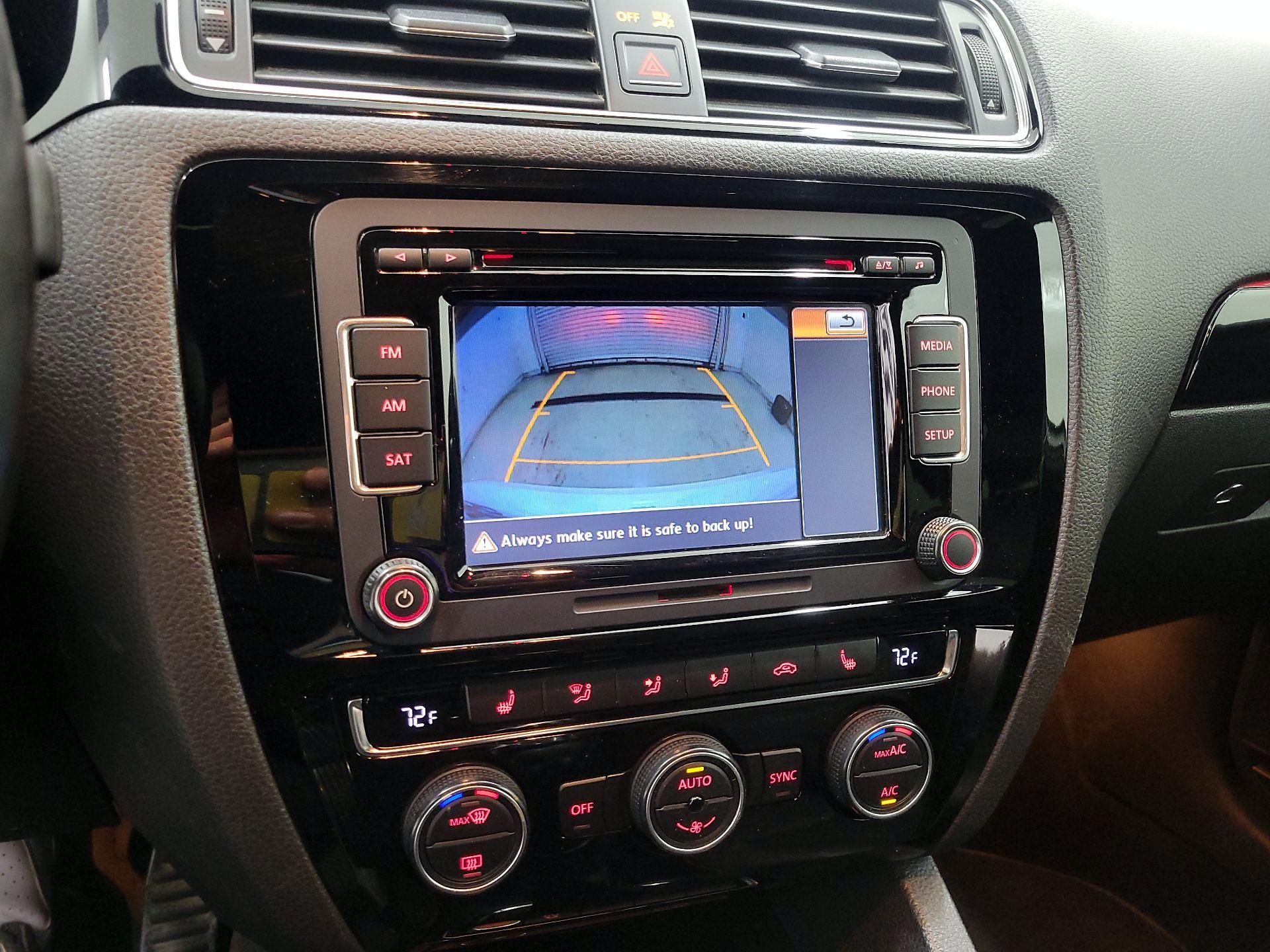 Thumbnail: 2015 Volkswagen Jetta - 14