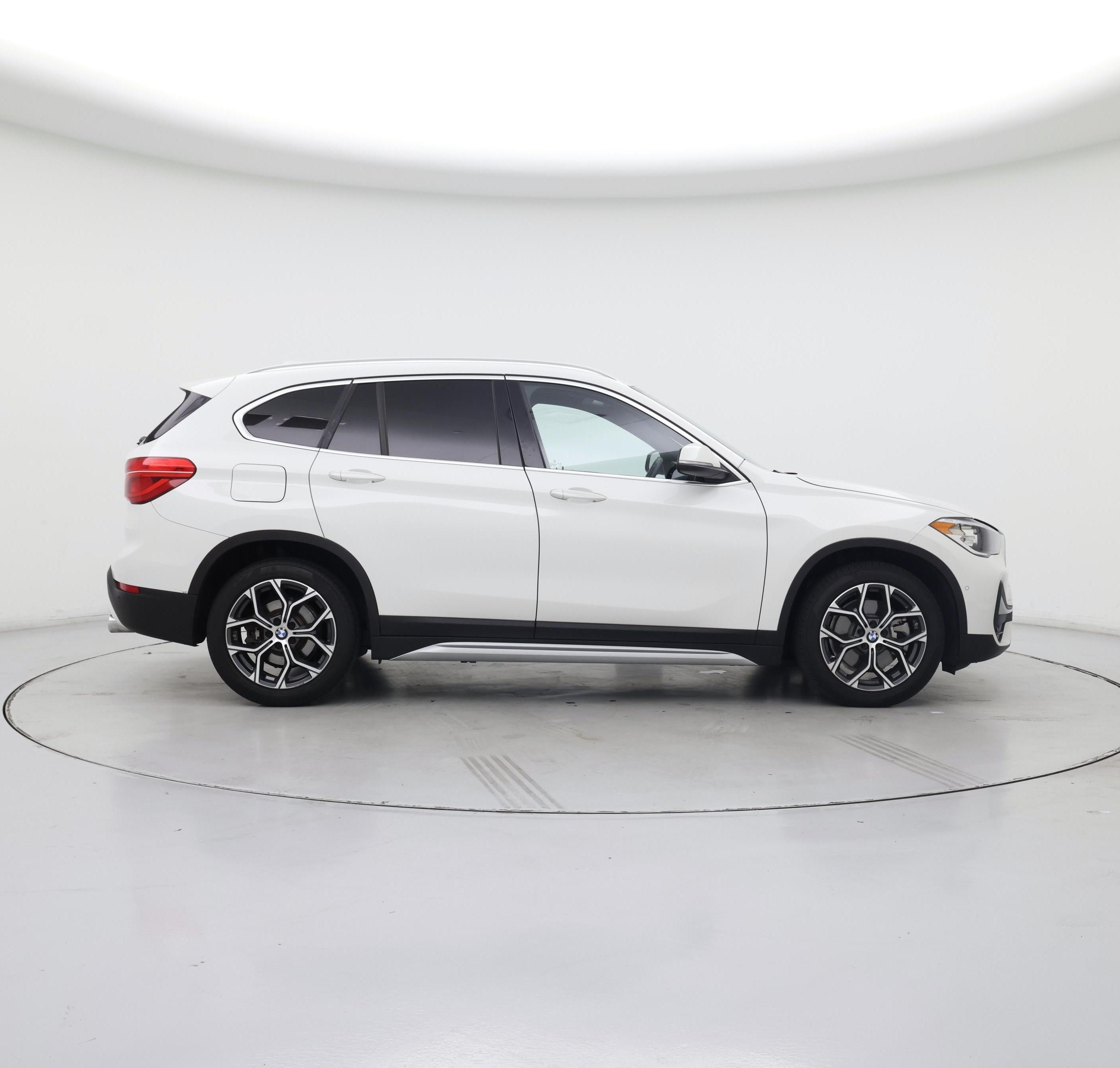 Thumbnail: 2021 BMW X1 - 7