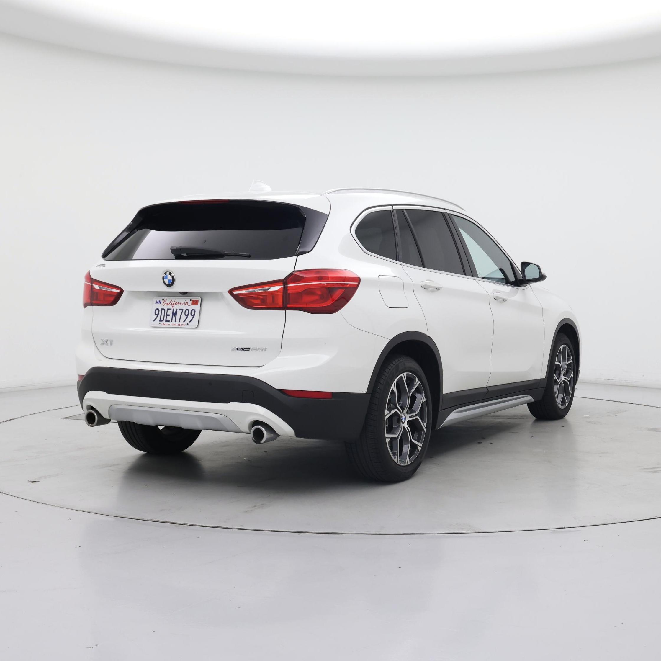 Thumbnail: 2021 BMW X1 - 8