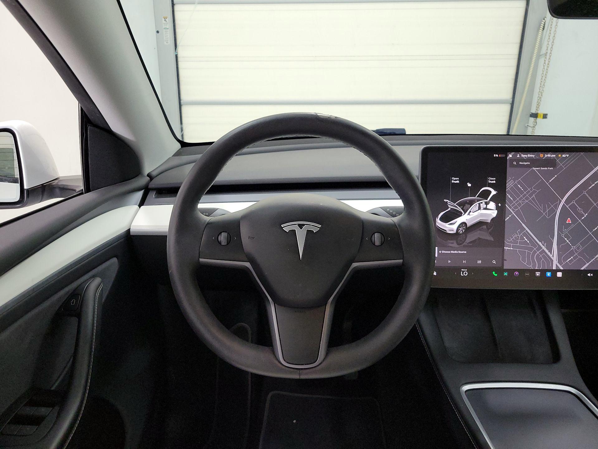 Thumbnail: 2023 Tesla Model Y - 10
