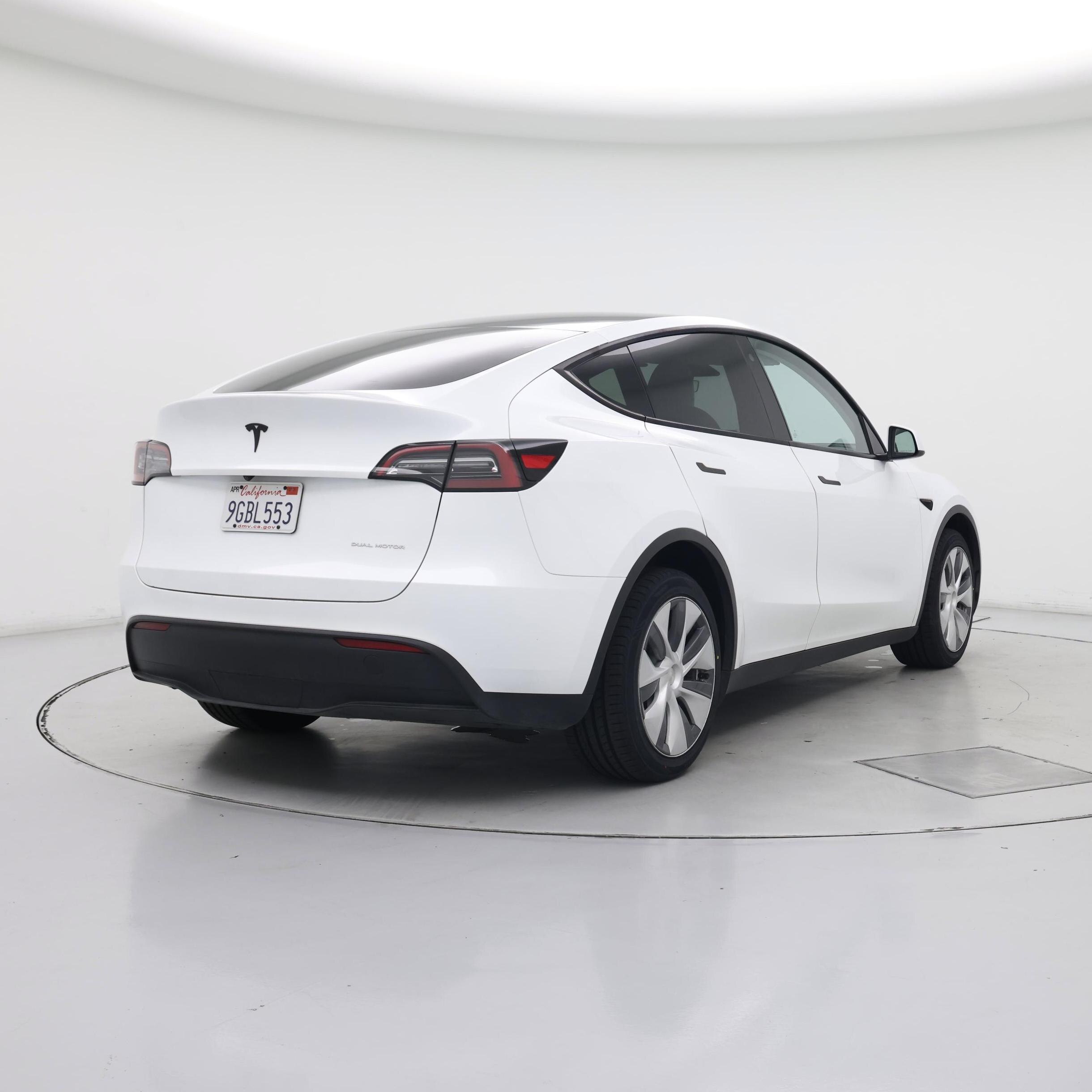 Thumbnail: 2023 Tesla Model Y - 8