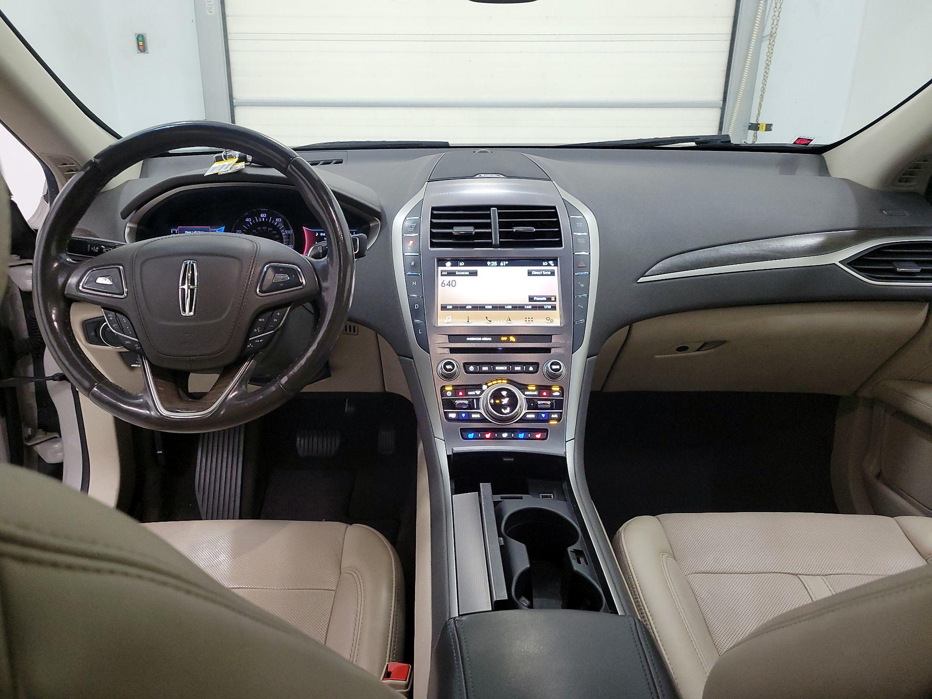 Thumbnail: 2019 Lincoln MKZ - 9
