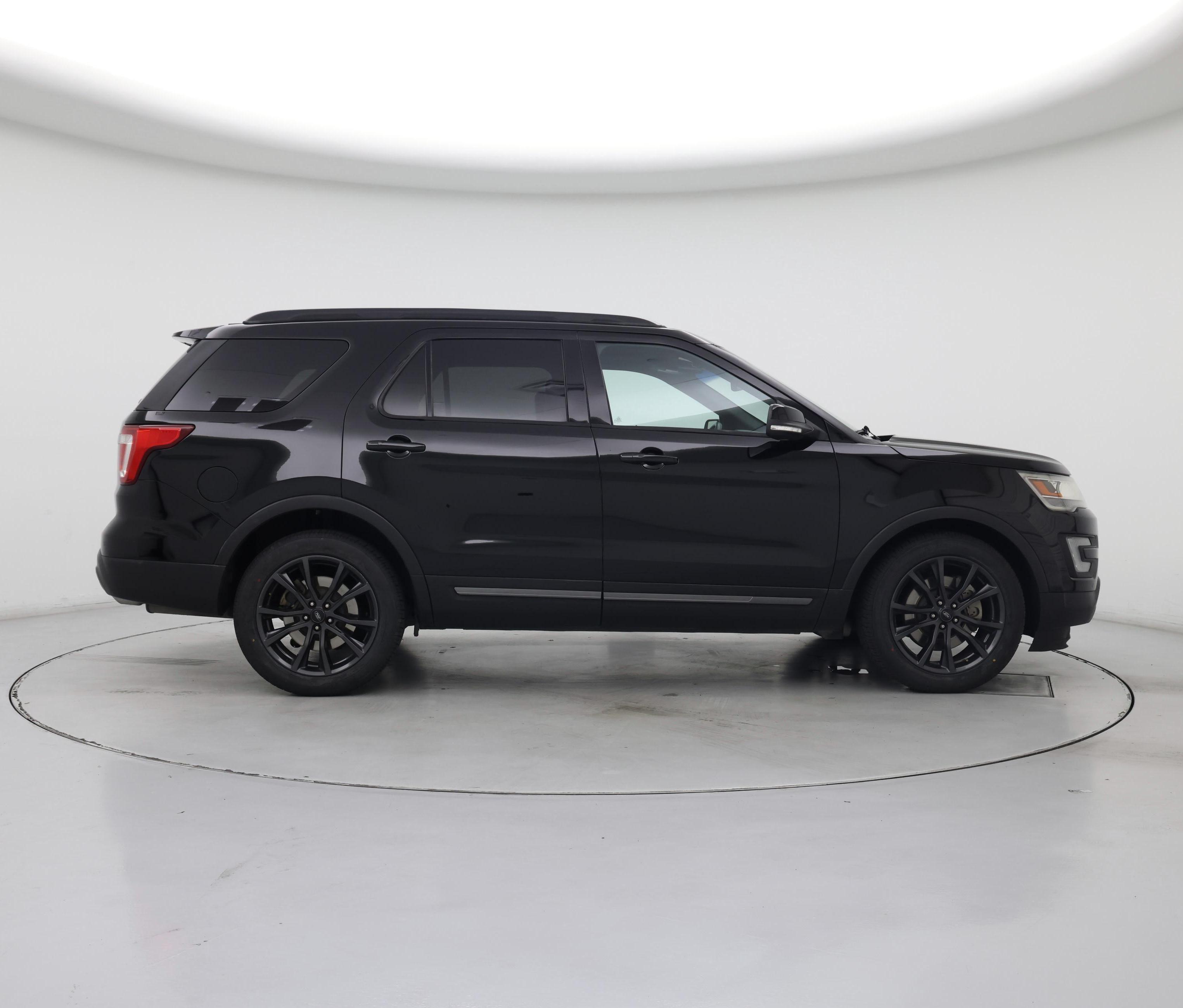 Thumbnail: 2017 Ford Explorer - 7