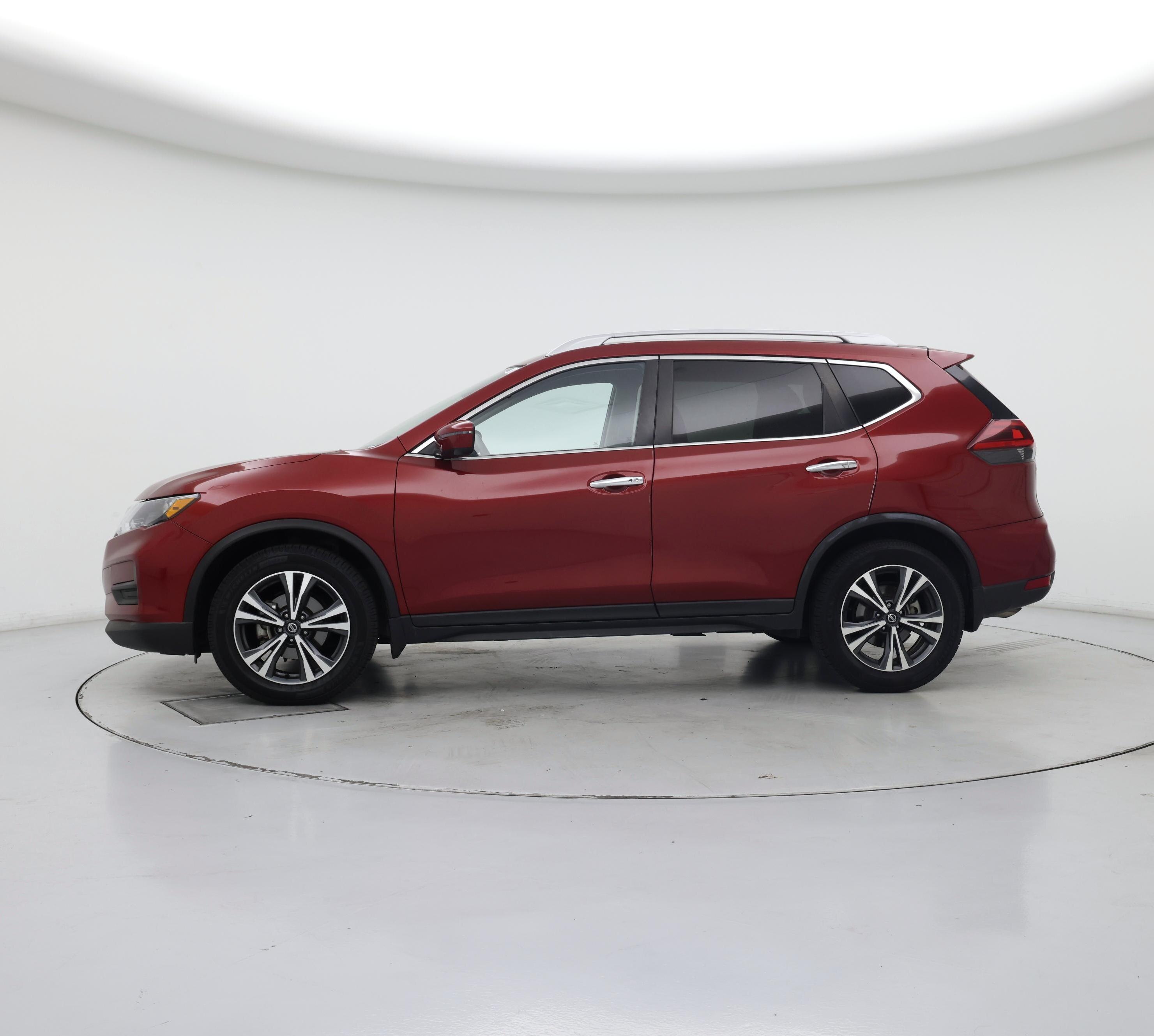Thumbnail: 2019 Nissan Rogue - 3
