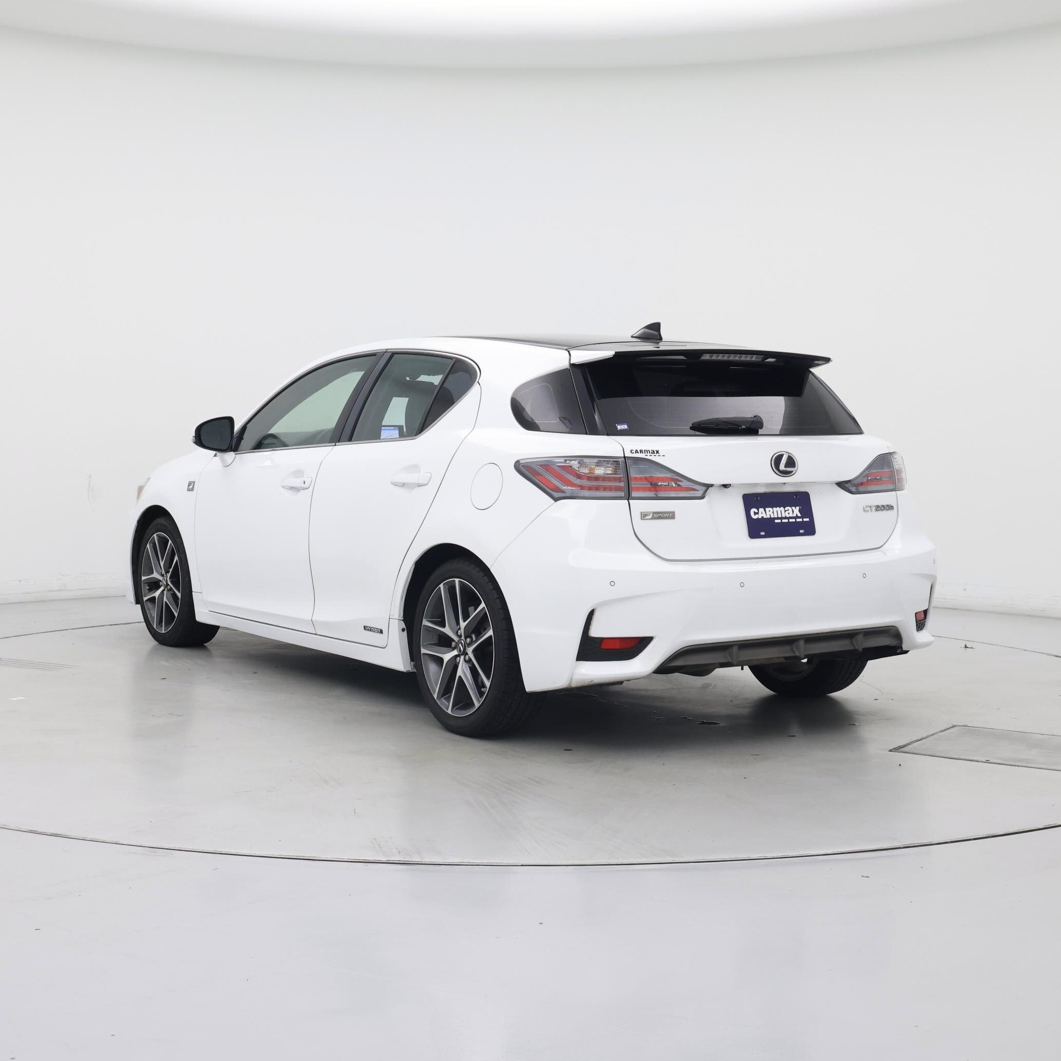 Thumbnail: 2015 Lexus CT - 2