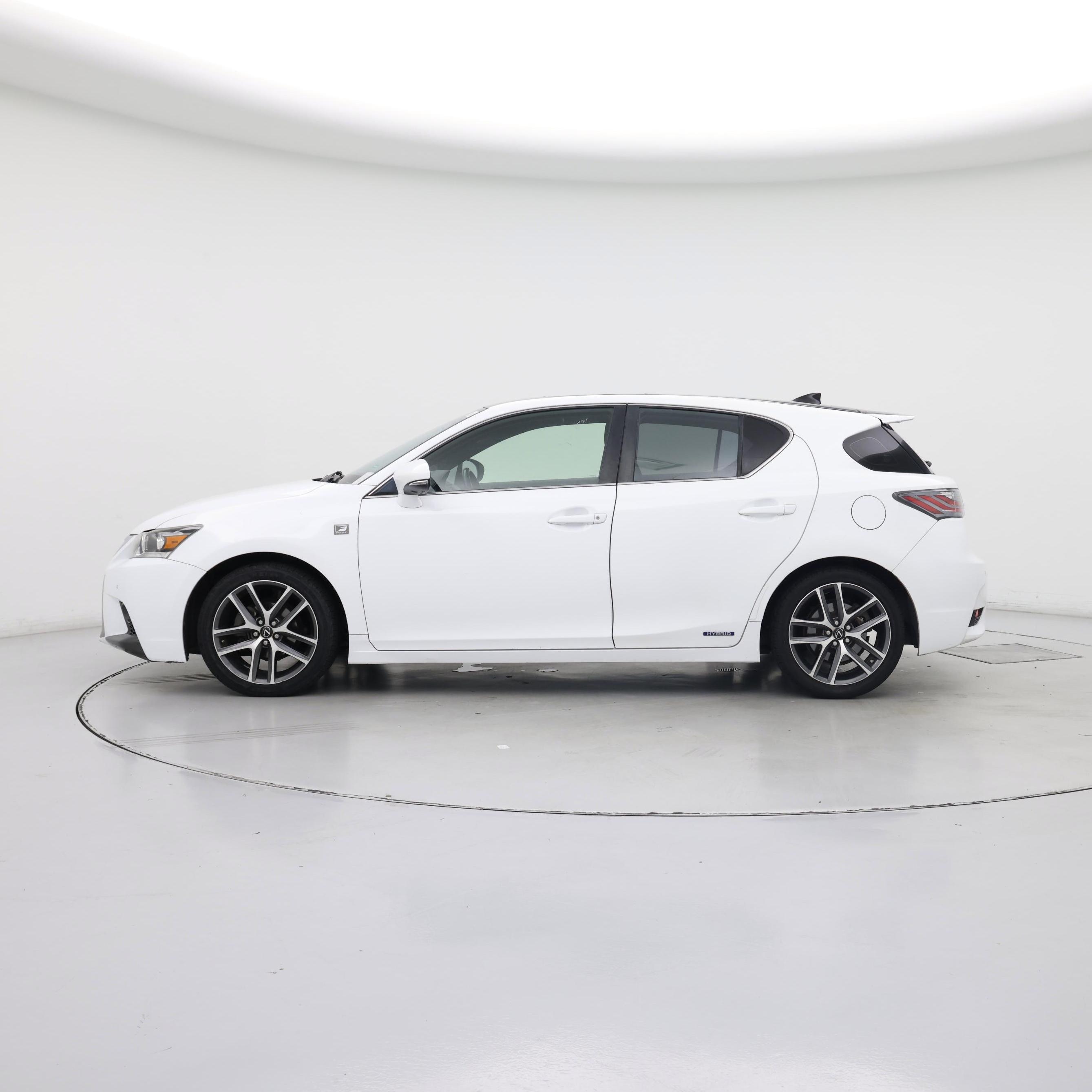 Thumbnail: 2015 Lexus CT - 3