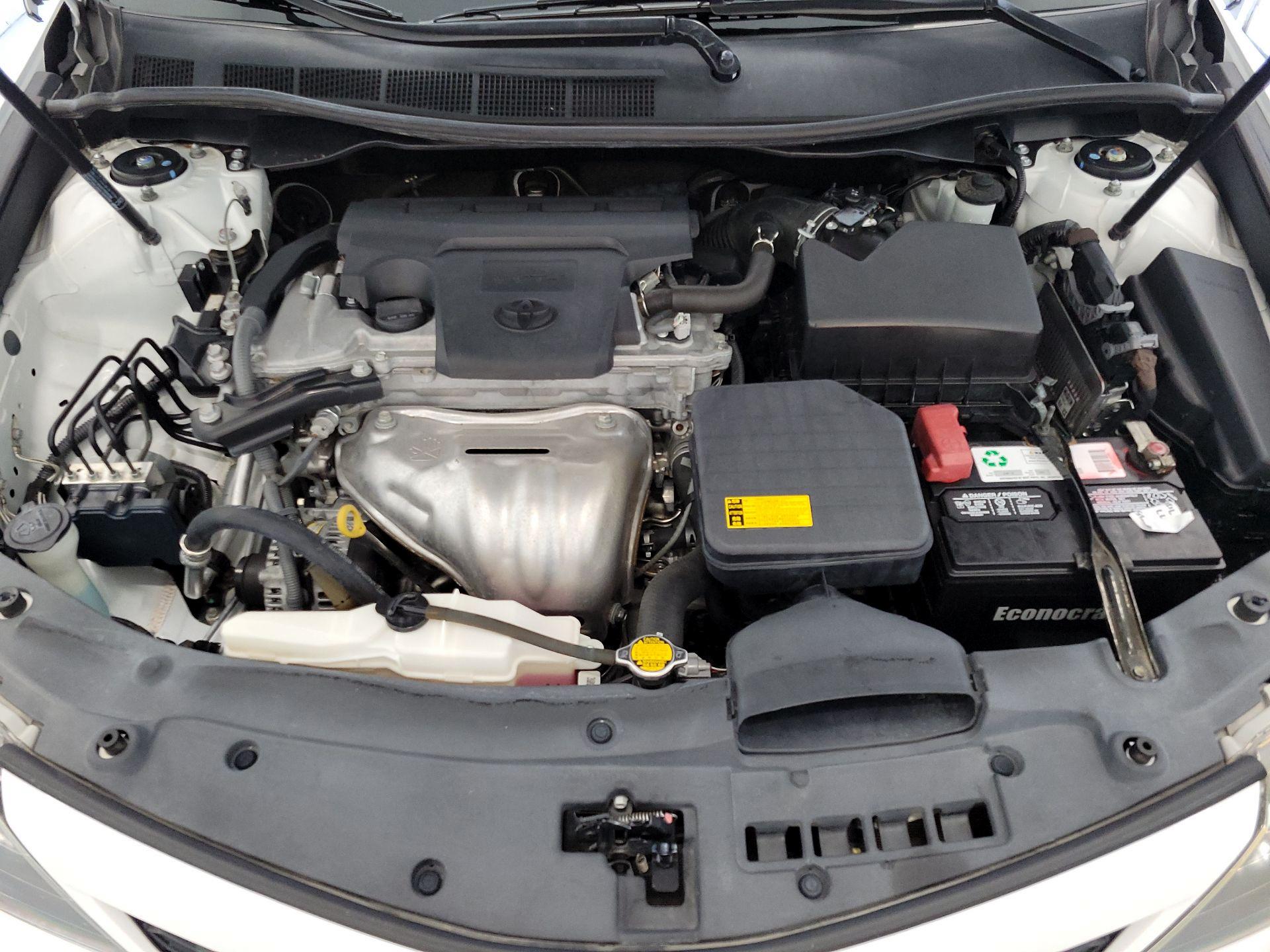 Thumbnail: 2014 Toyota Camry - 20