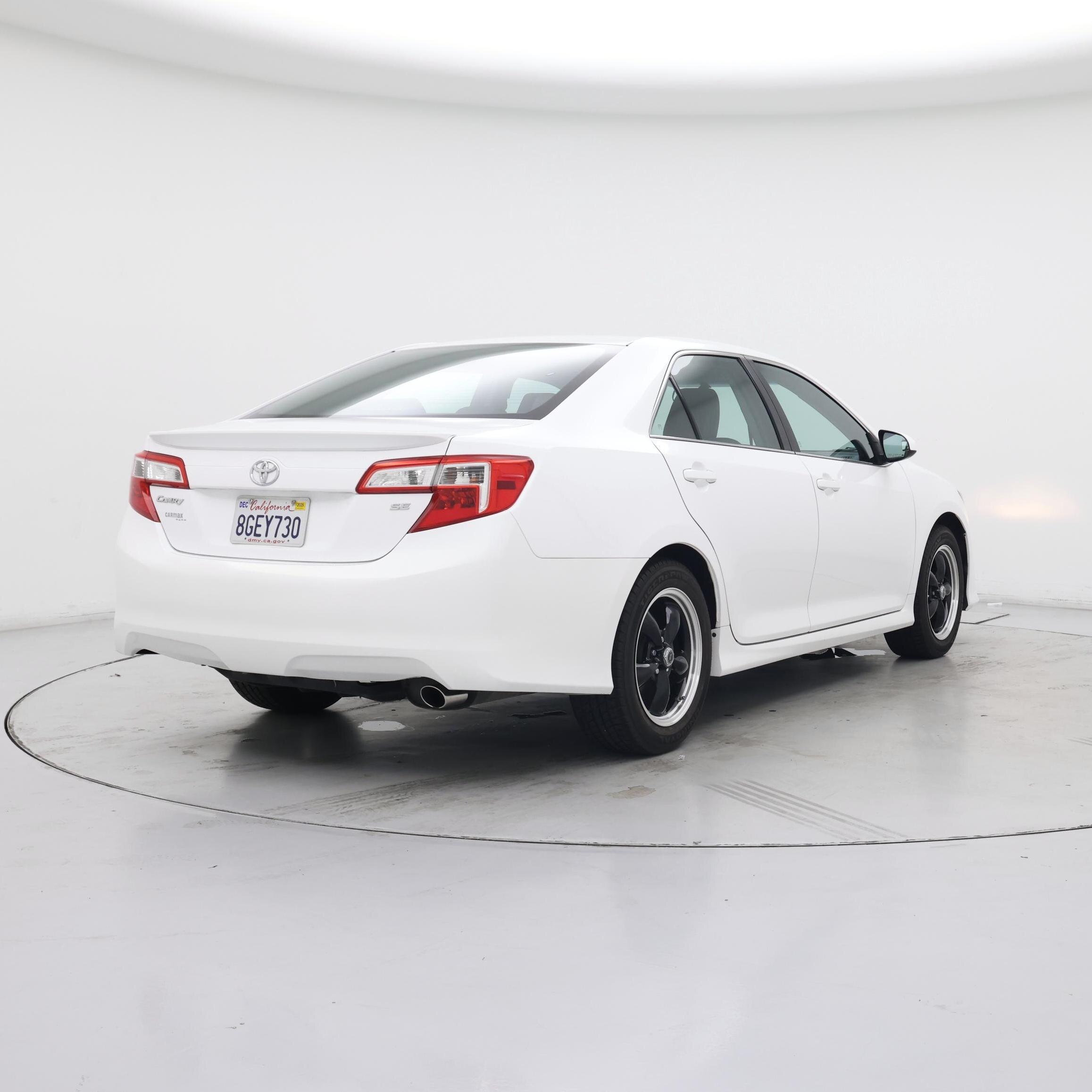 Thumbnail: 2014 Toyota Camry - 8