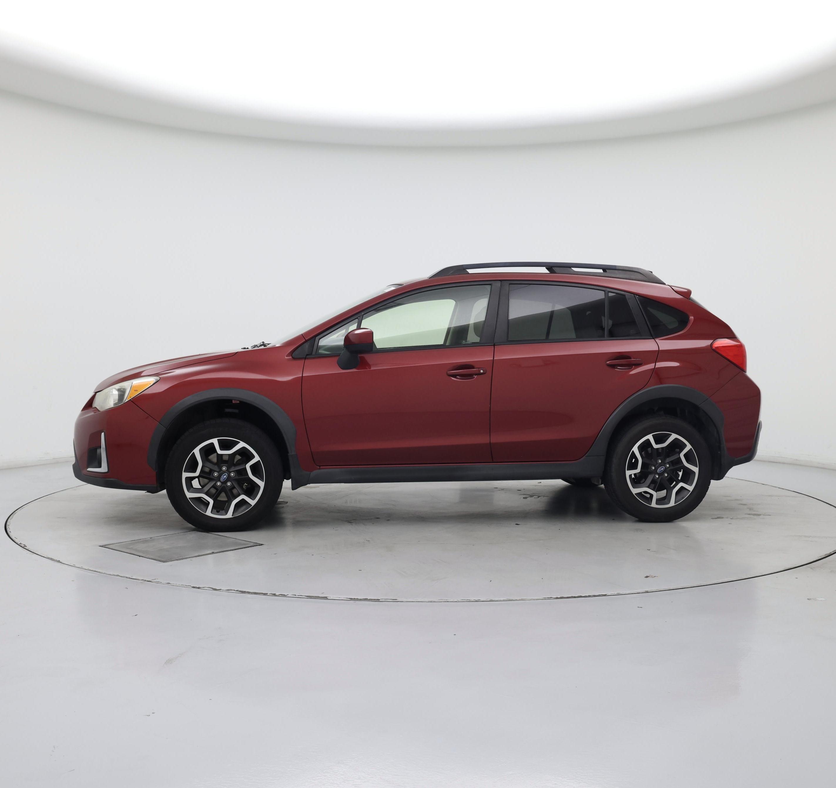 Thumbnail: 2017 Subaru Crosstrek - 3