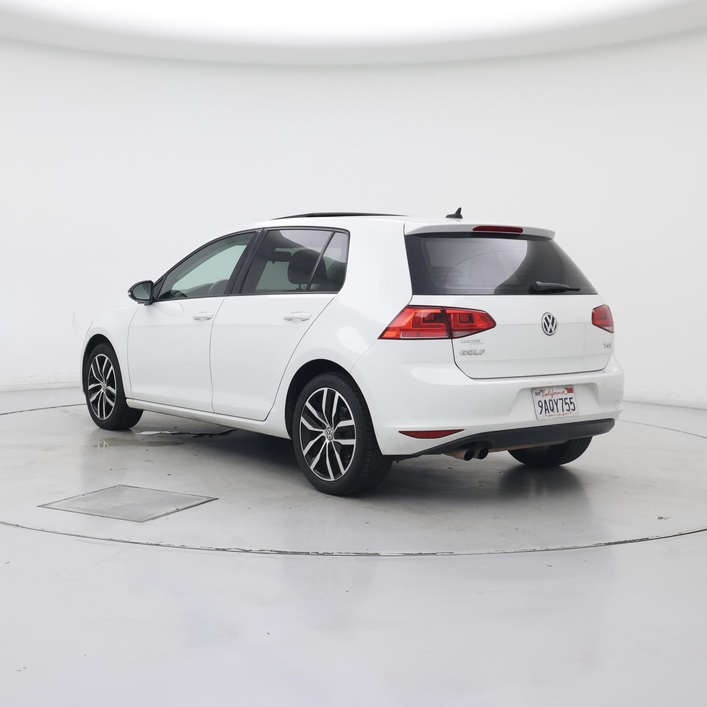 Thumbnail: 2015 Volkswagen Golf - 2