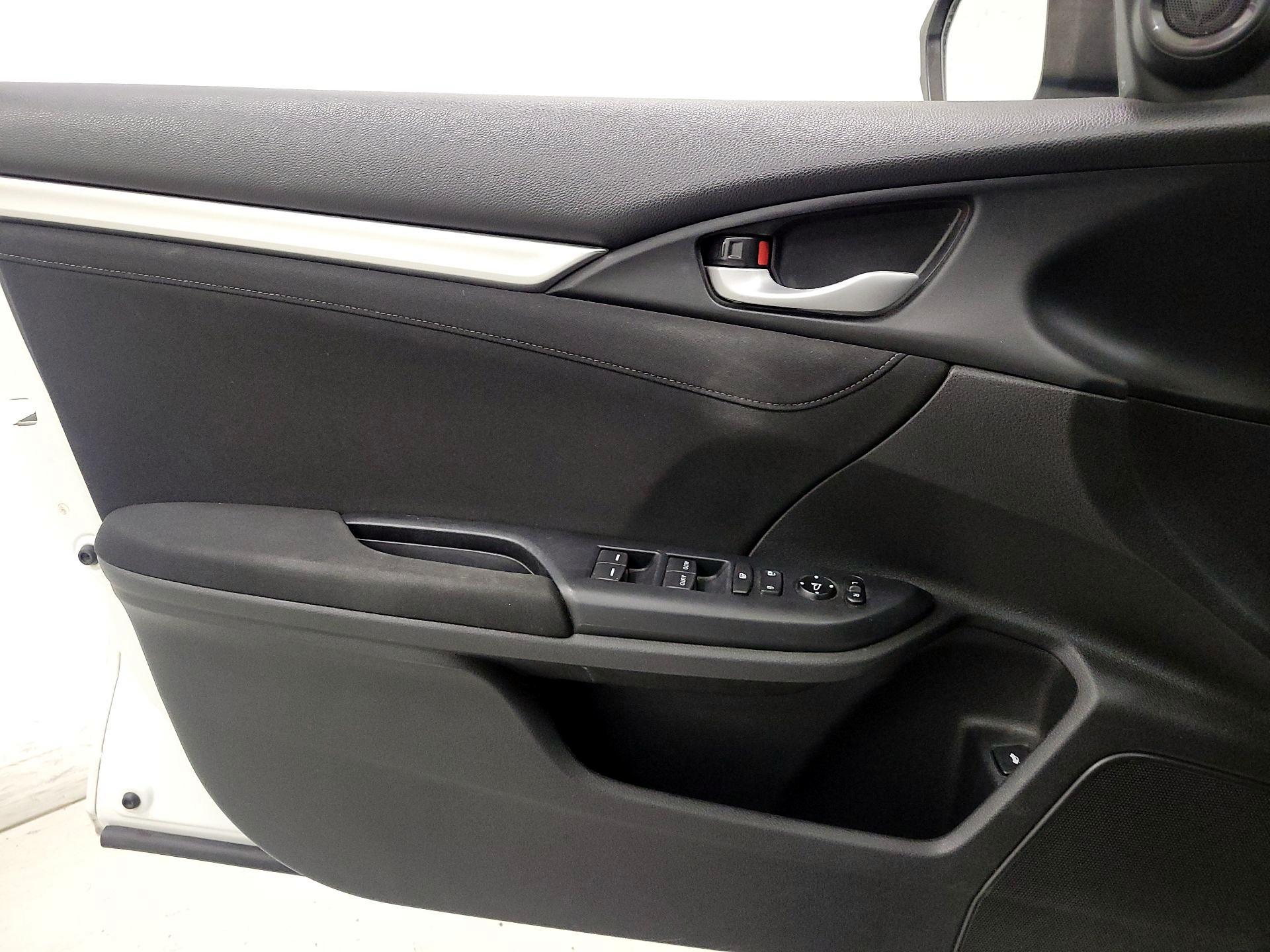 Thumbnail: 2019 Honda Civic - 12
