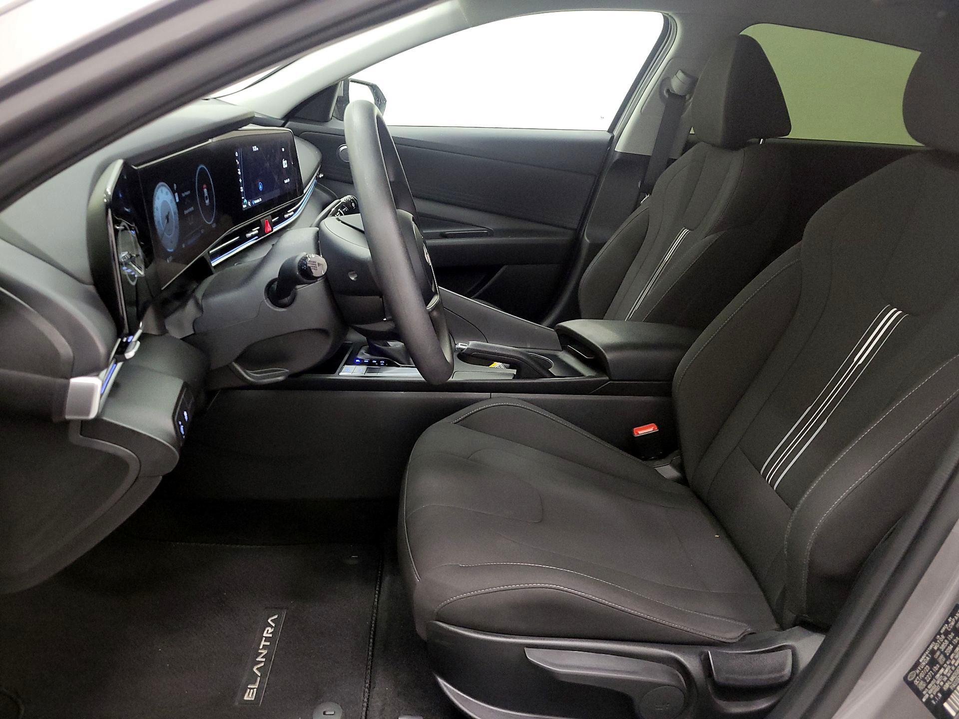 Thumbnail: 2024 Hyundai Elantra - 11