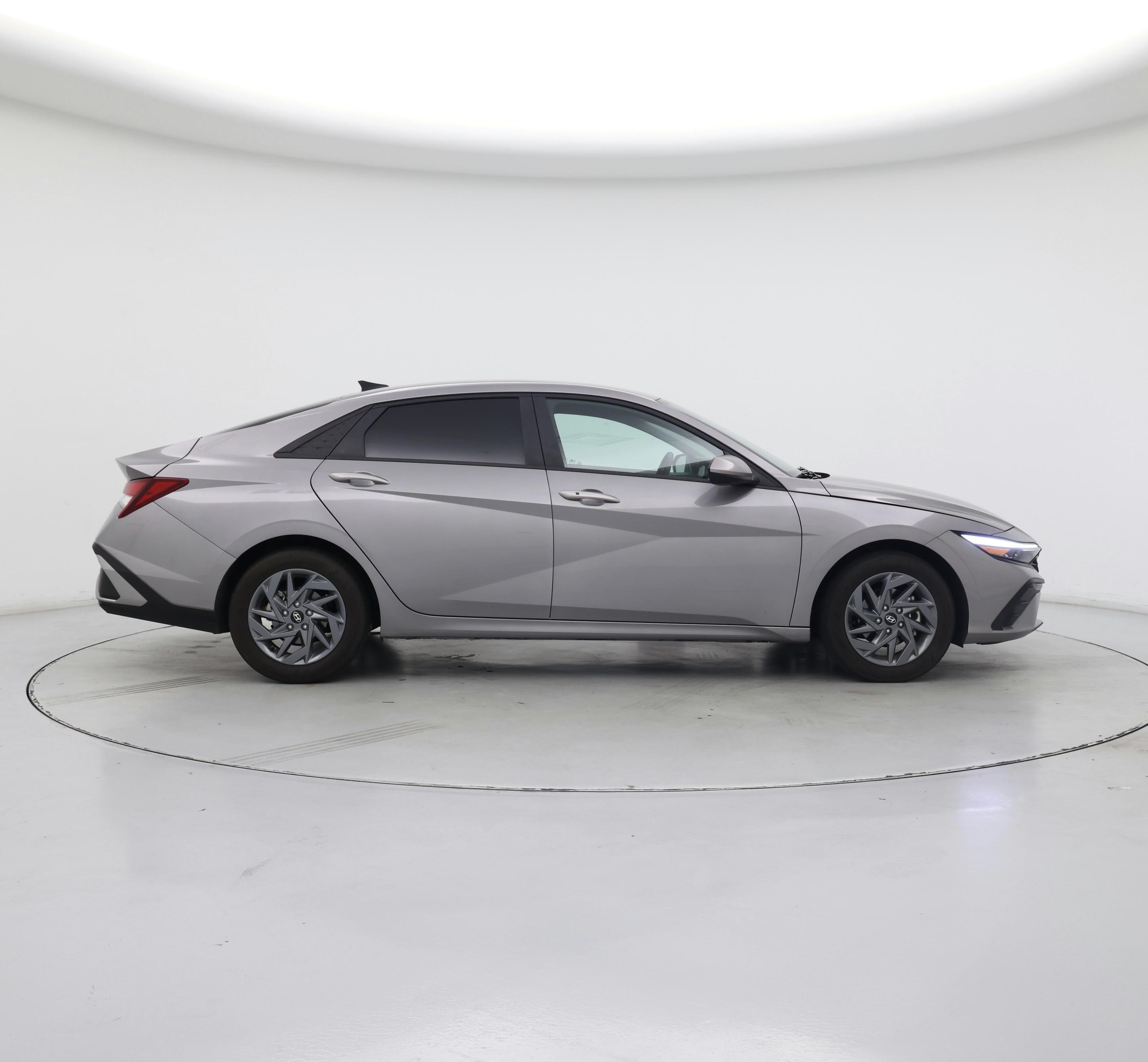 Thumbnail: 2024 Hyundai Elantra - 7