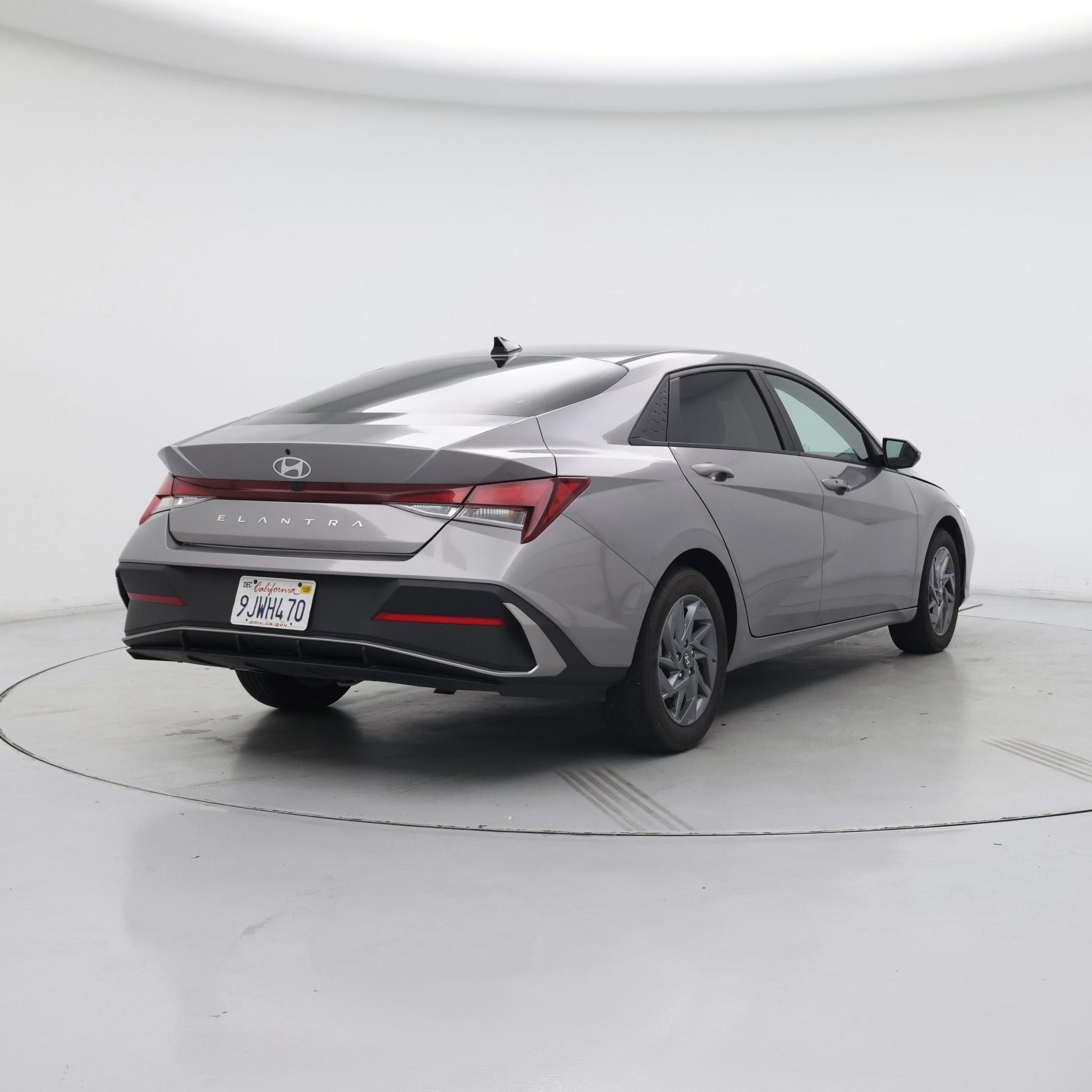 Thumbnail: 2024 Hyundai Elantra - 8