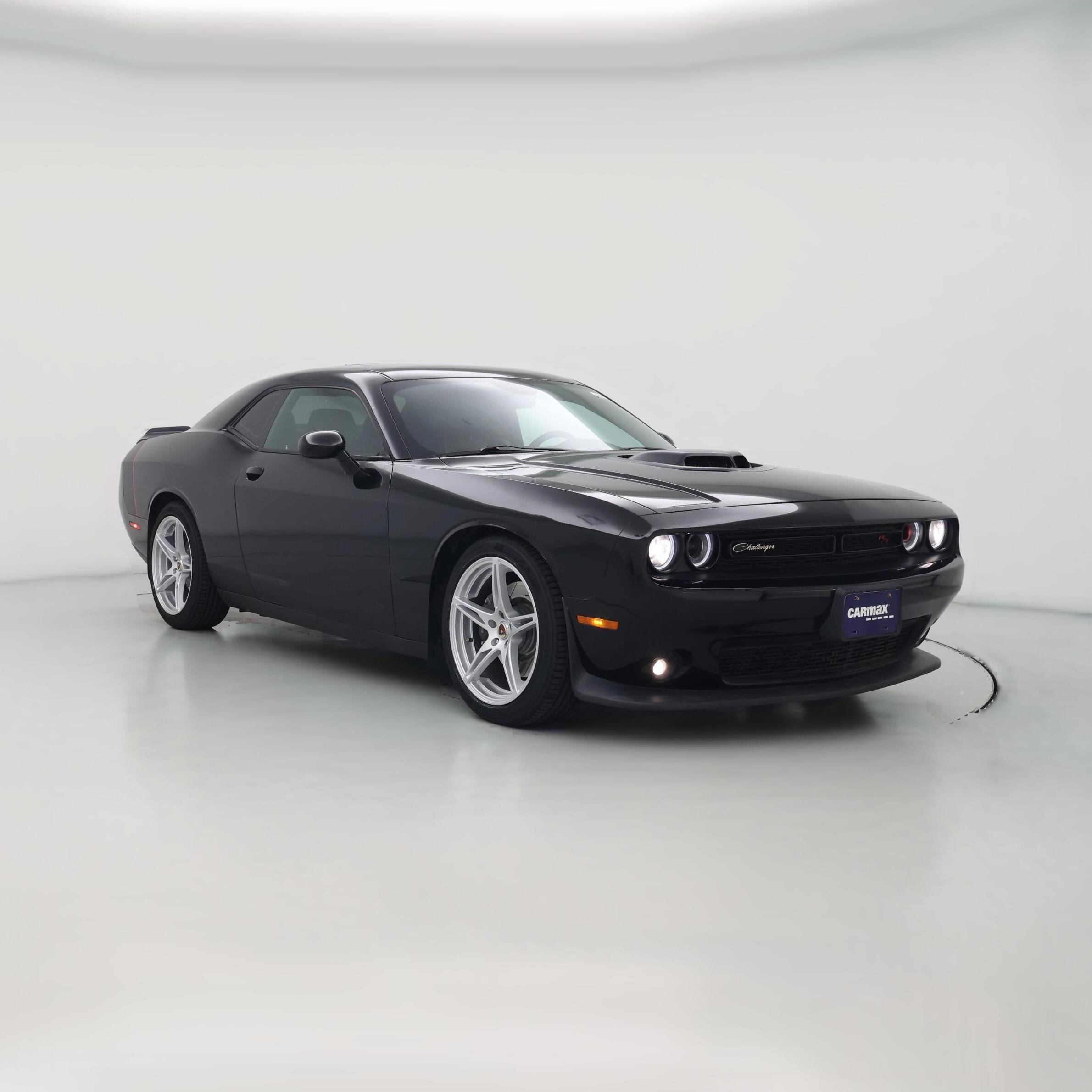 Thumbnail: 2016 Dodge Challenger - 1