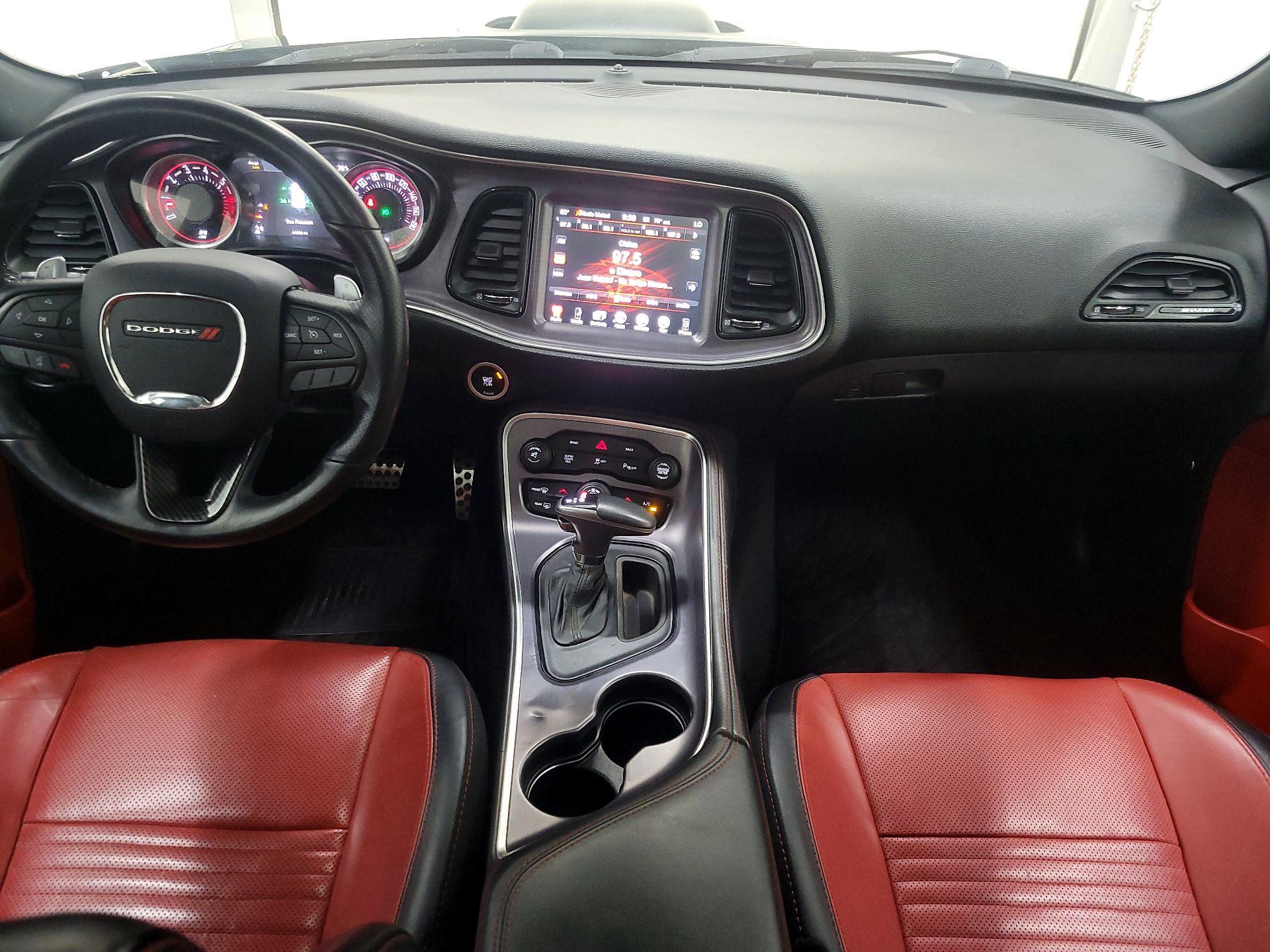 Thumbnail: 2016 Dodge Challenger - 9