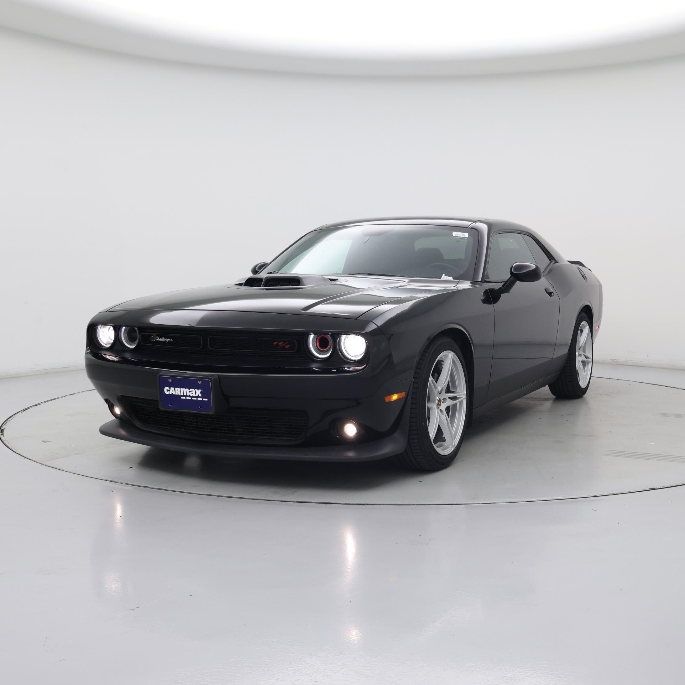 Thumbnail: 2016 Dodge Challenger - 4