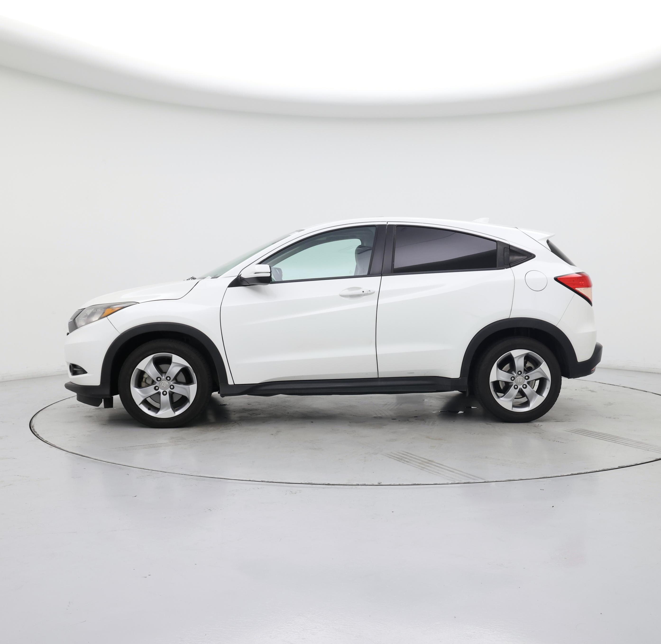 Thumbnail: 2017 Honda HR-V - 3