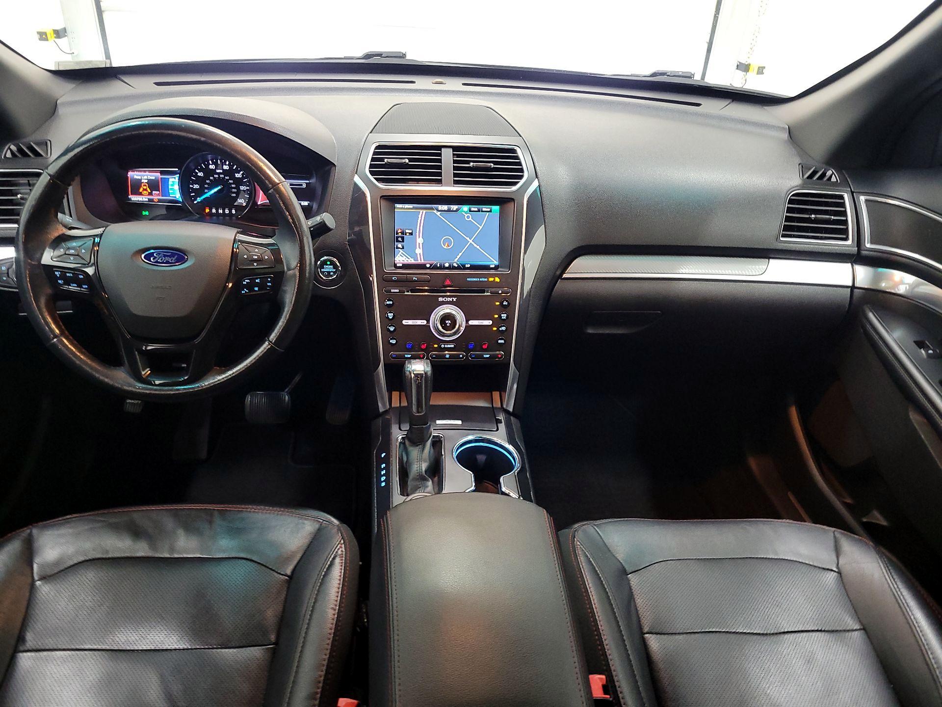 Thumbnail: 2016 Ford Explorer - 9