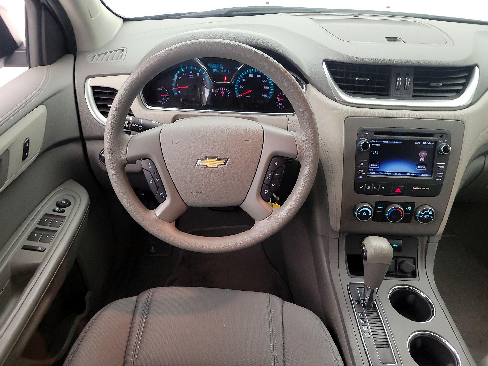 Thumbnail: 2017 Chevrolet Traverse - 10
