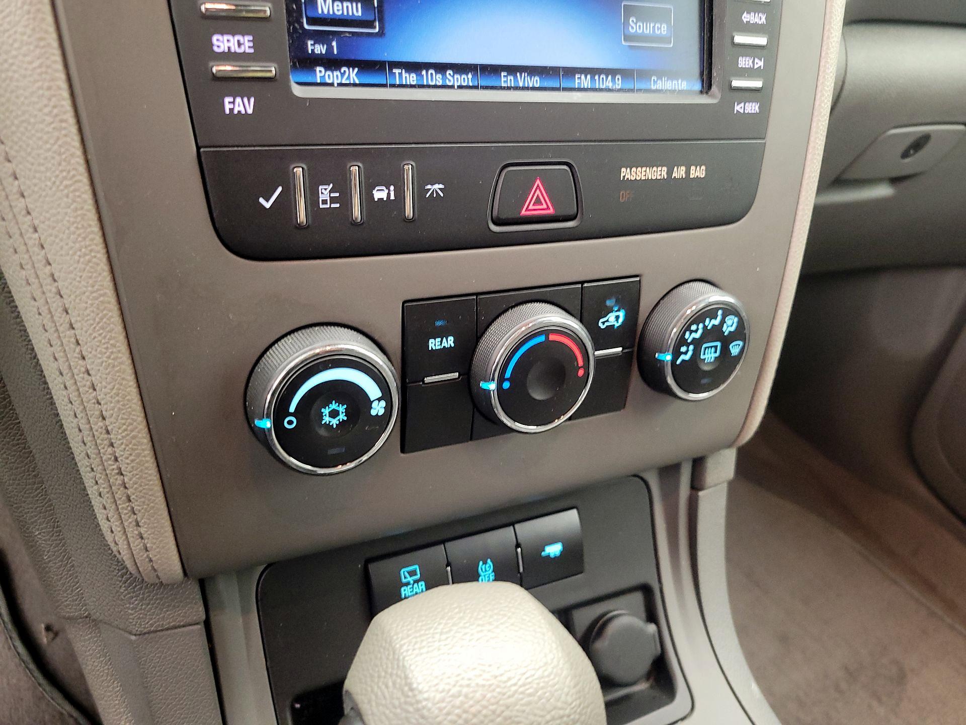 Thumbnail: 2017 Chevrolet Traverse - 16