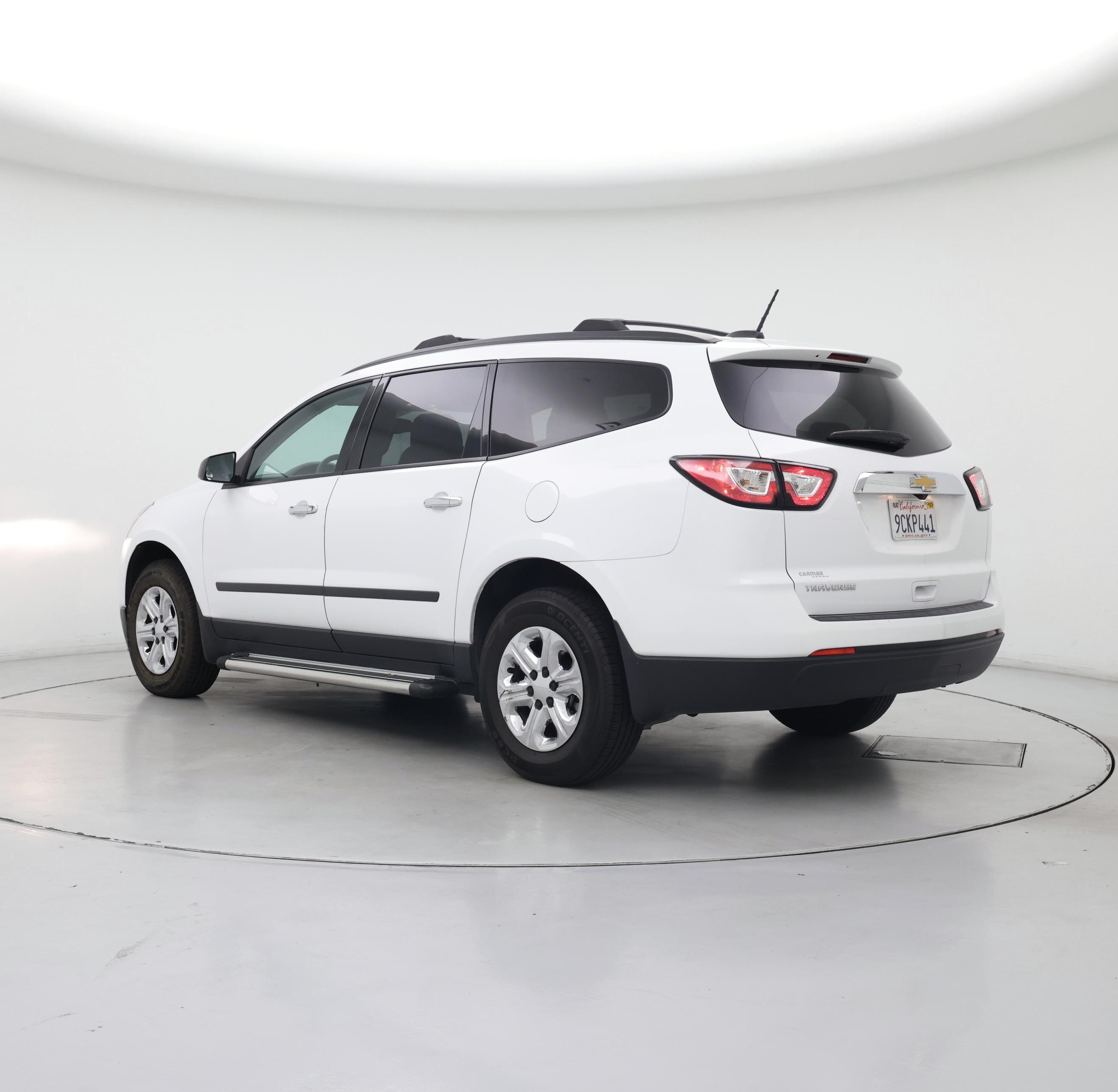 Thumbnail: 2017 Chevrolet Traverse - 2