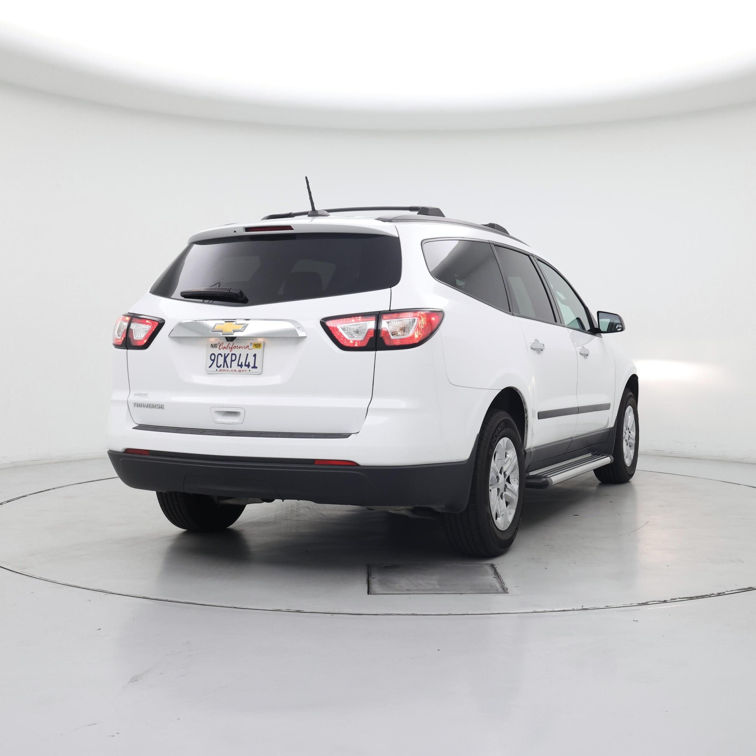 Thumbnail: 2017 Chevrolet Traverse - 8