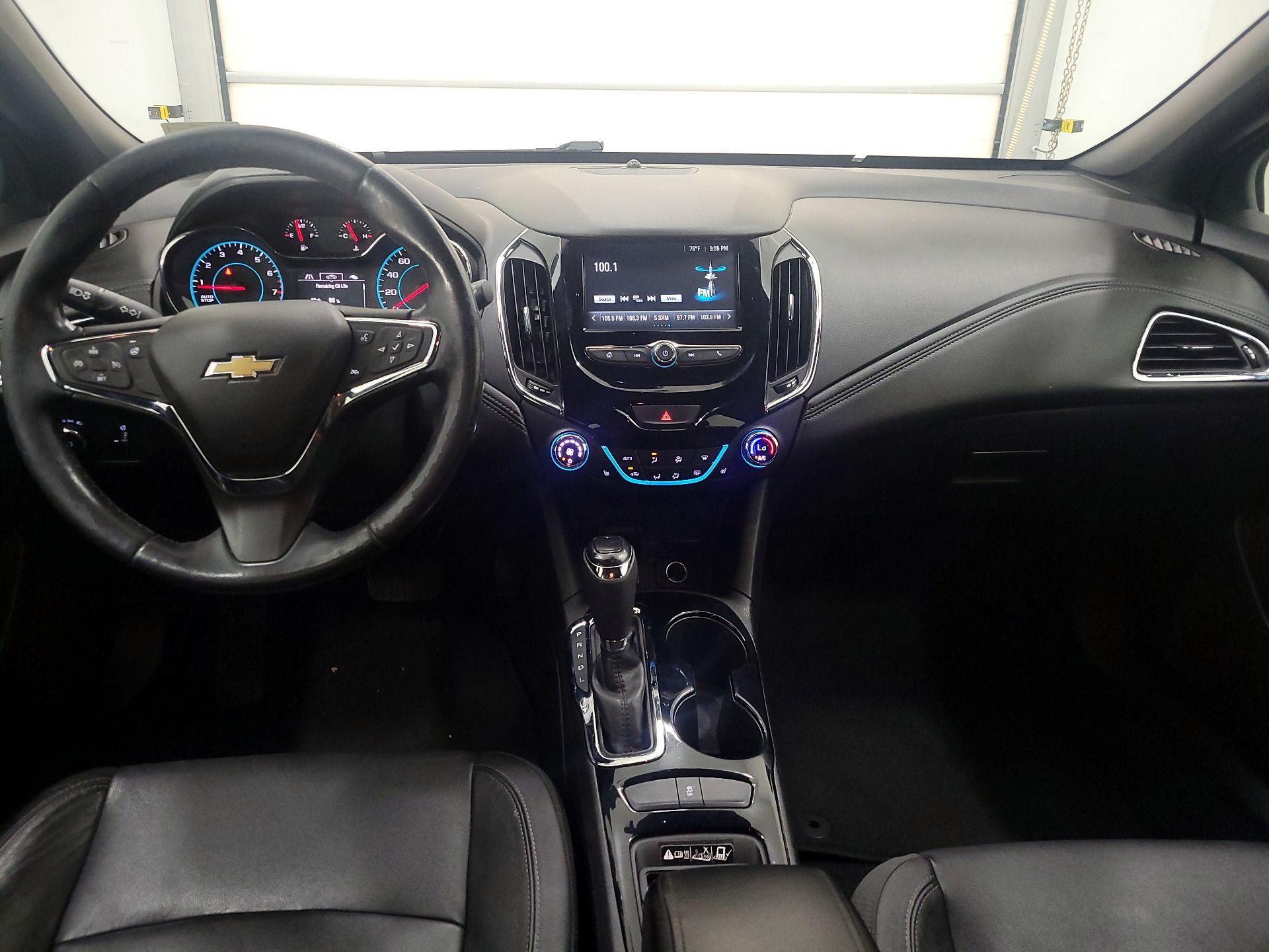 Thumbnail: 2017 Chevrolet Cruze - 9
