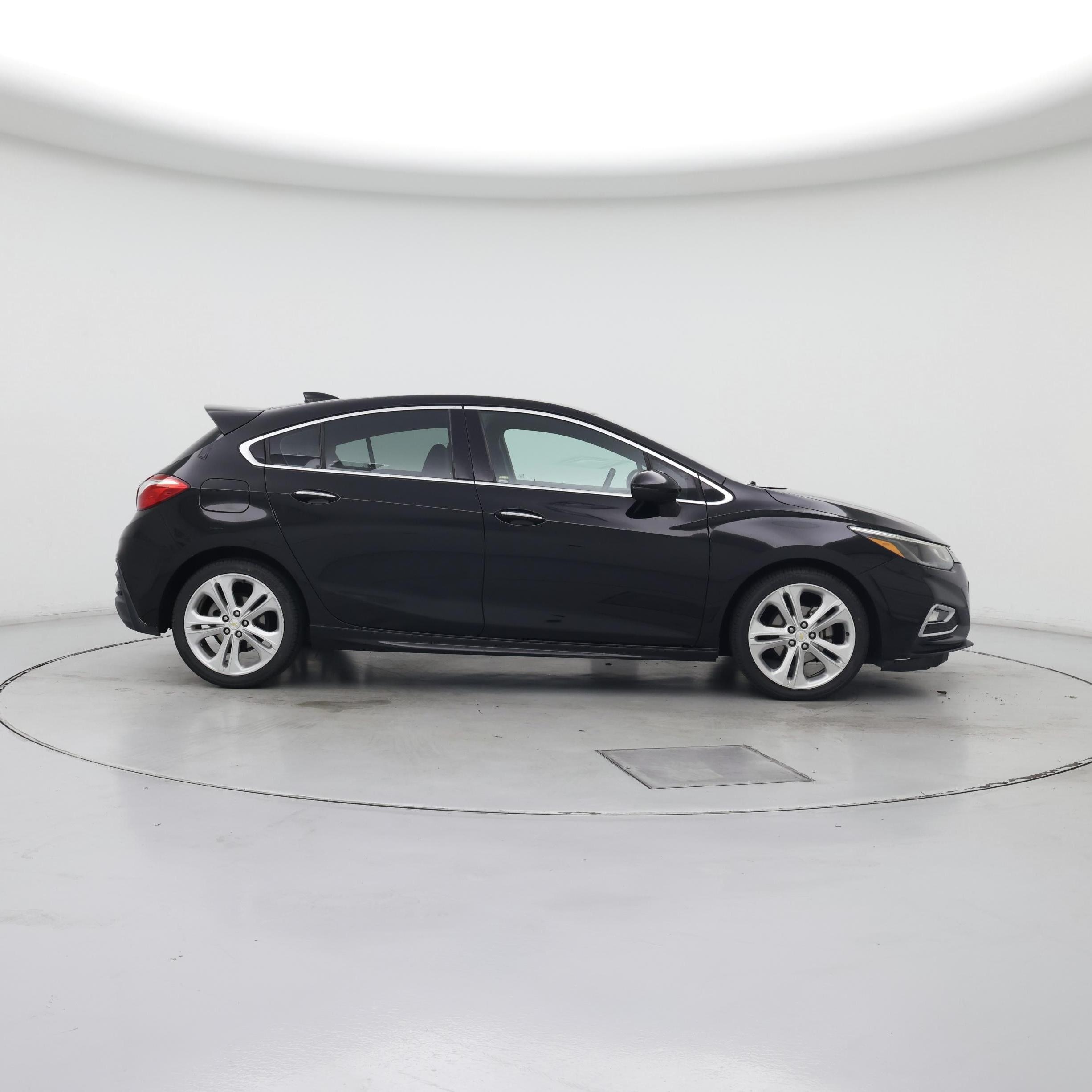 Thumbnail: 2017 Chevrolet Cruze - 7