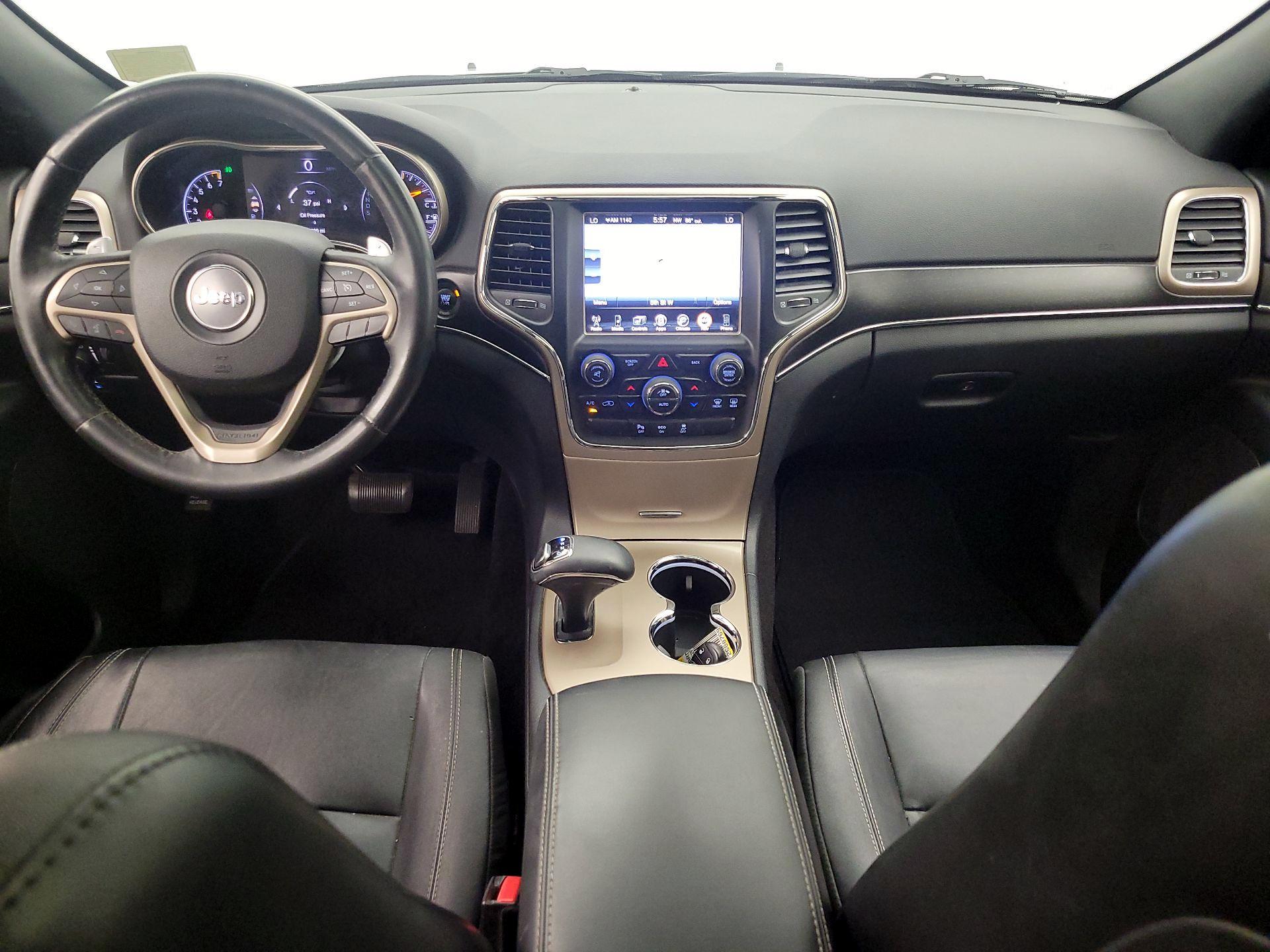 Thumbnail: 2015 Jeep Grand Cherokee - 9