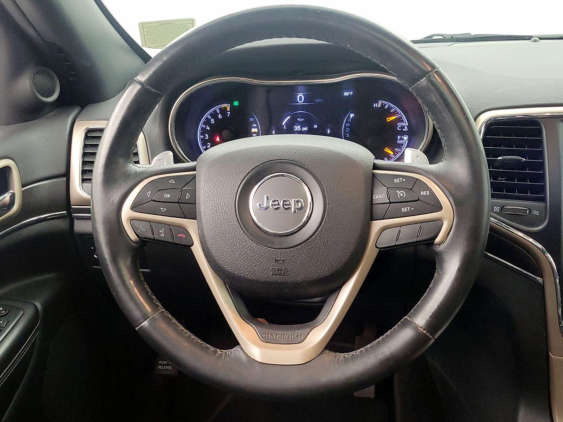 Thumbnail: 2015 Jeep Grand Cherokee - 10
