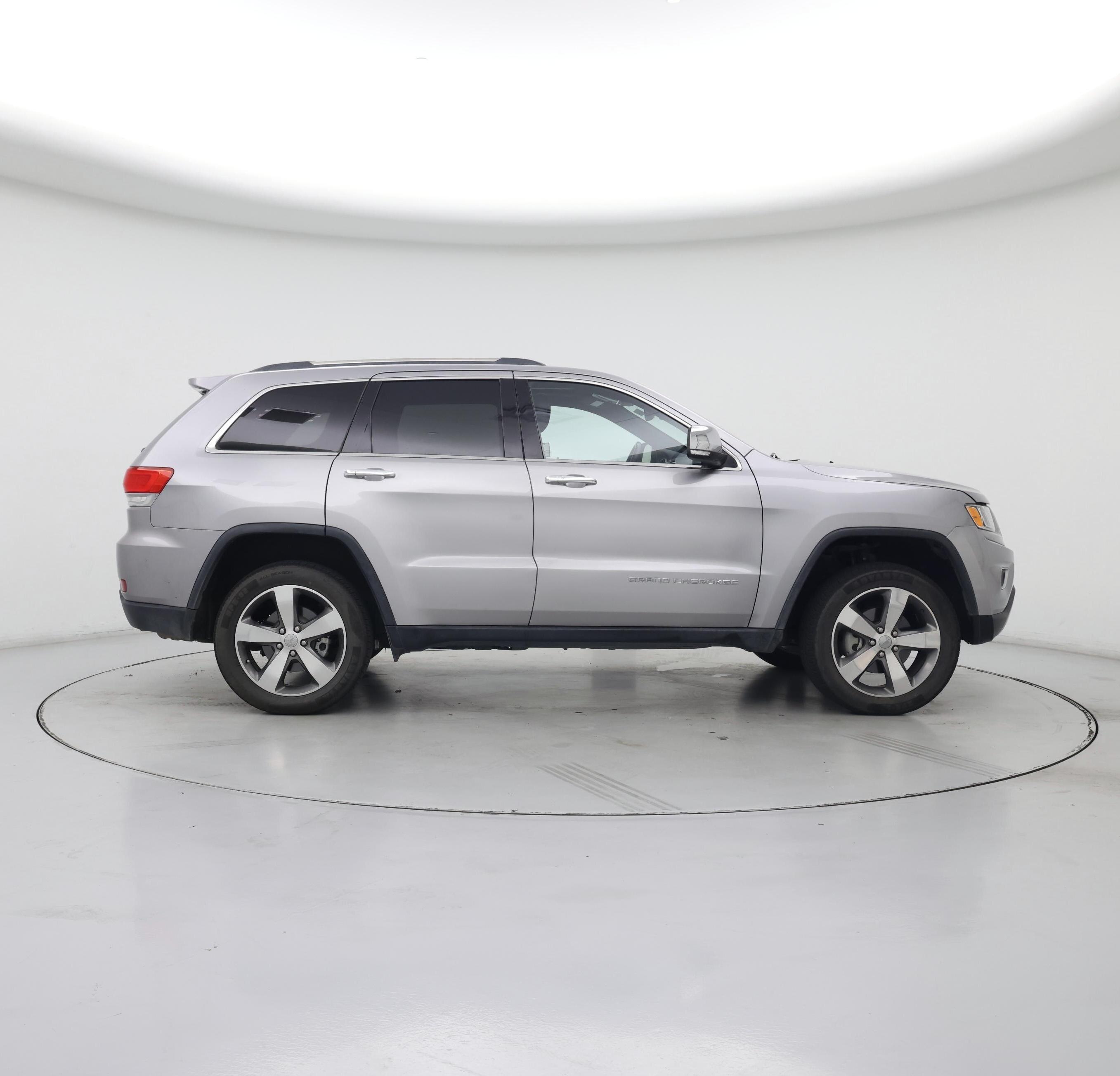 Thumbnail: 2015 Jeep Grand Cherokee - 7