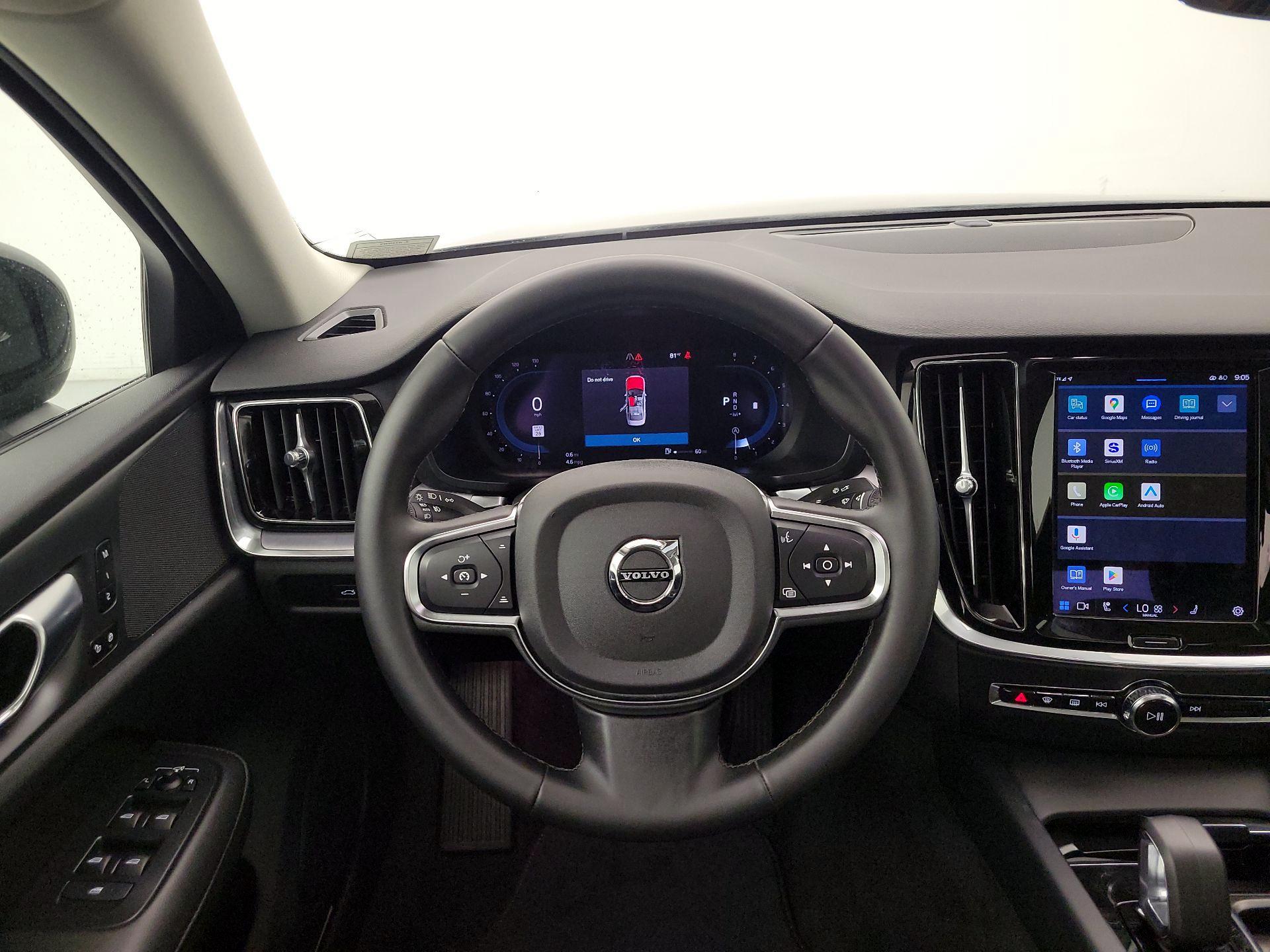 Thumbnail: 2024 Volvo S60 - 10