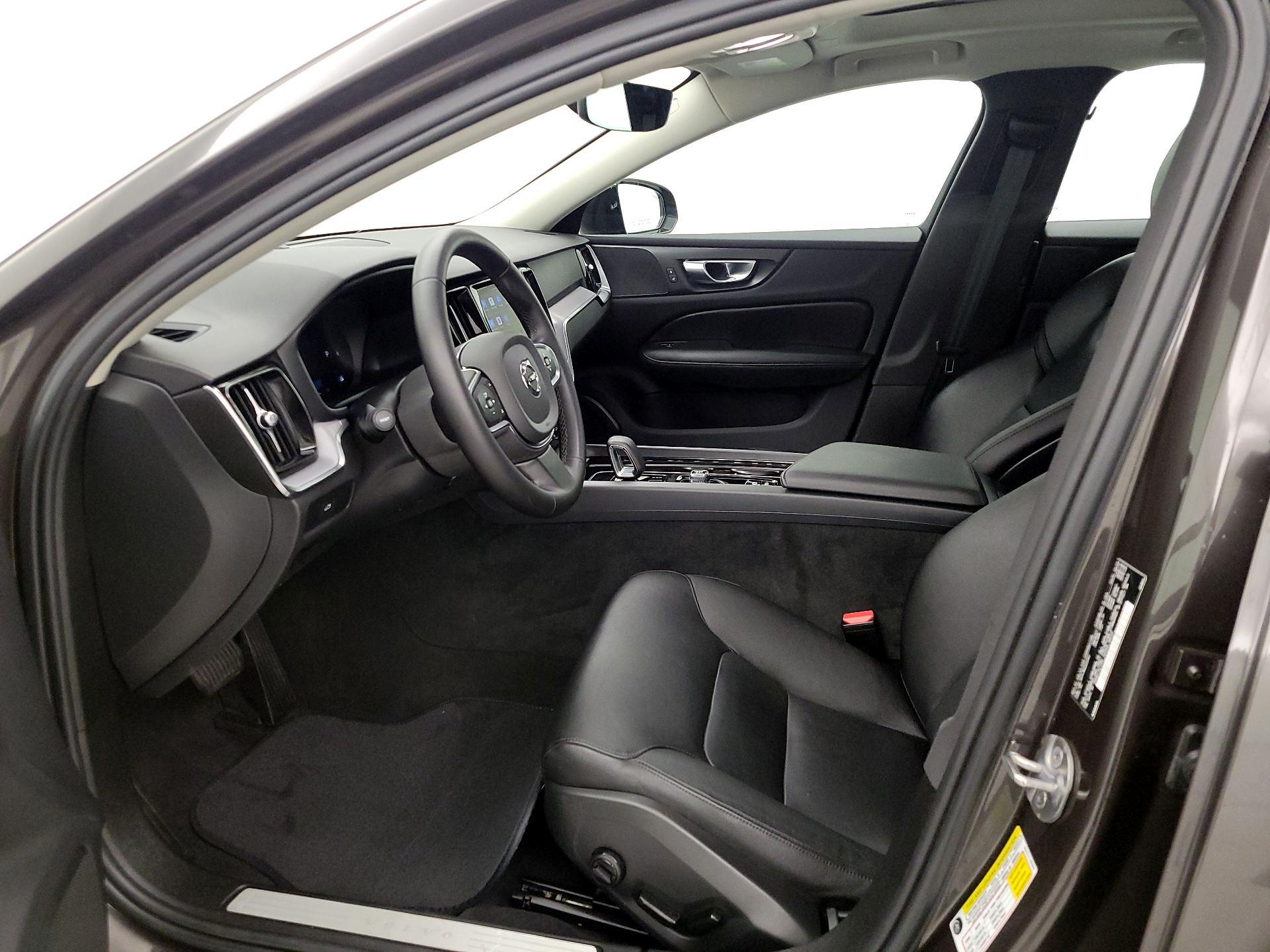 Thumbnail: 2024 Volvo S60 - 11